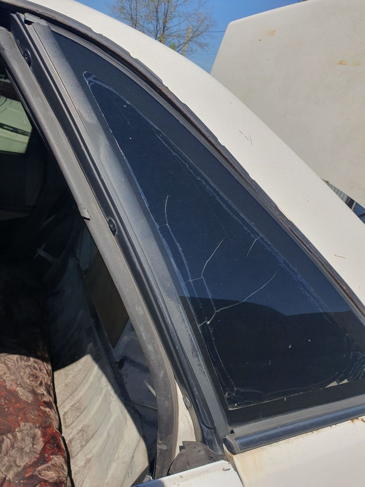 https://ycs.partsauto.market/partsauto-images/thmbs/userImages/7ed63c96fe685f431889ec34ef8f13b8/part/d18213b0-0515-4d09-b99f-145f1cbc30cf_1779695654536.jpg