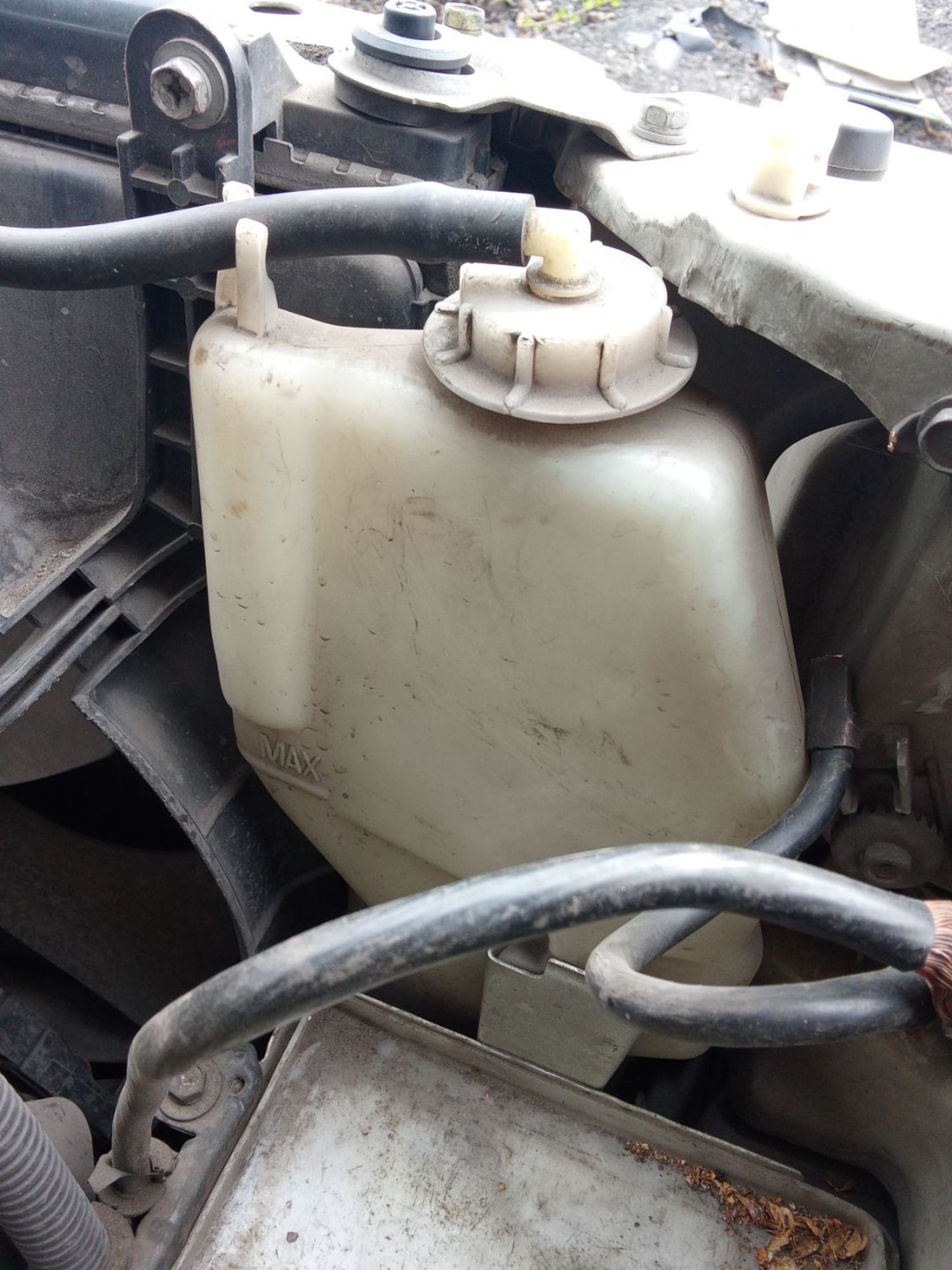 https://ycs.partsauto.market/partsauto-images/thmbs/userImages/7ed63c96fe685f431889ec34ef8f13b8/part/d24fd728-d569-48f9-b65e-1bd11b72451c_1777964731532.jpg