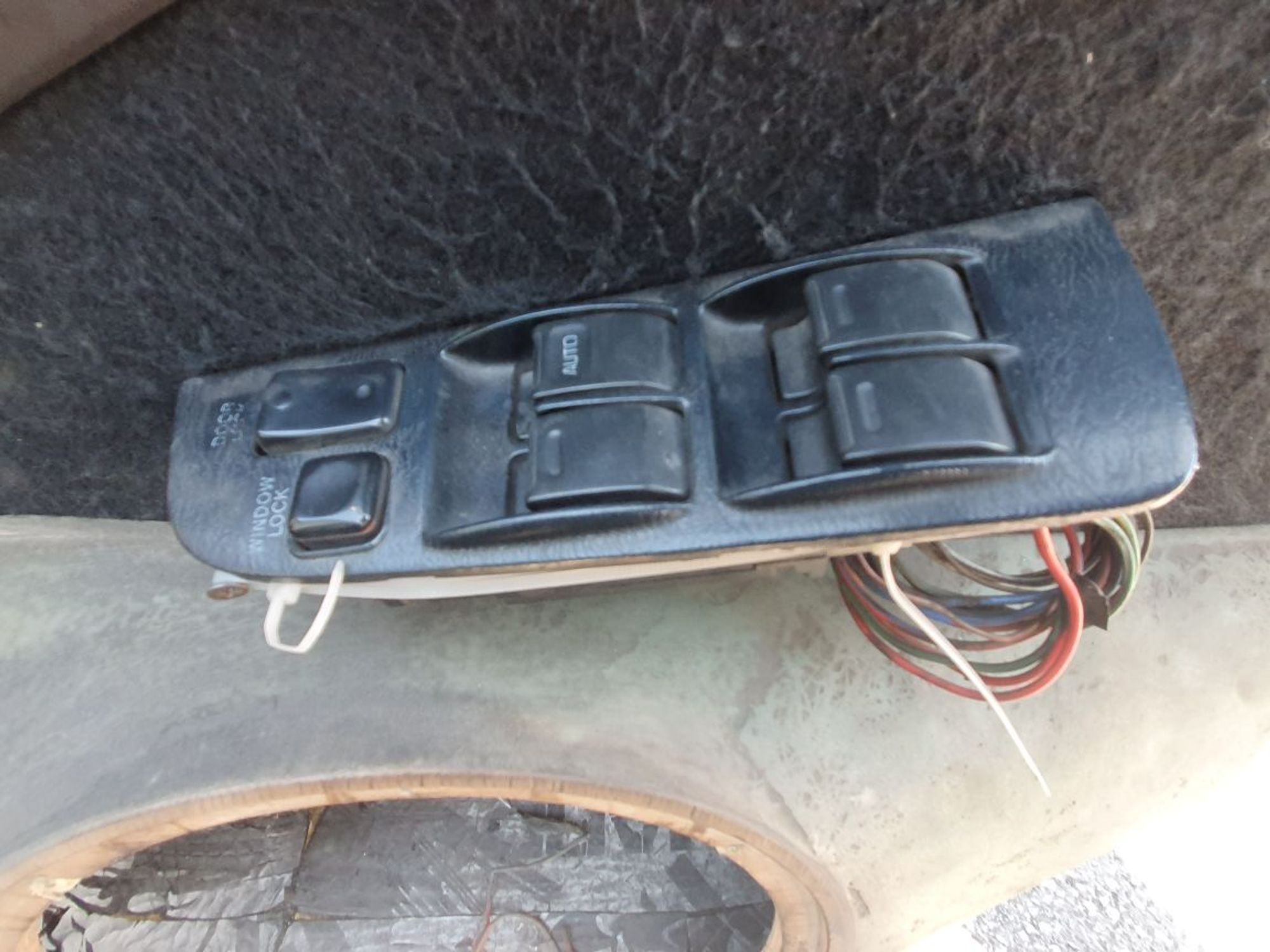https://ycs.partsauto.market/partsauto-images/thmbs/userImages/7ed63c96fe685f431889ec34ef8f13b8/part/d272cb99-3dbe-4f5e-b927-f38665e8addf_1786778021481.jpg