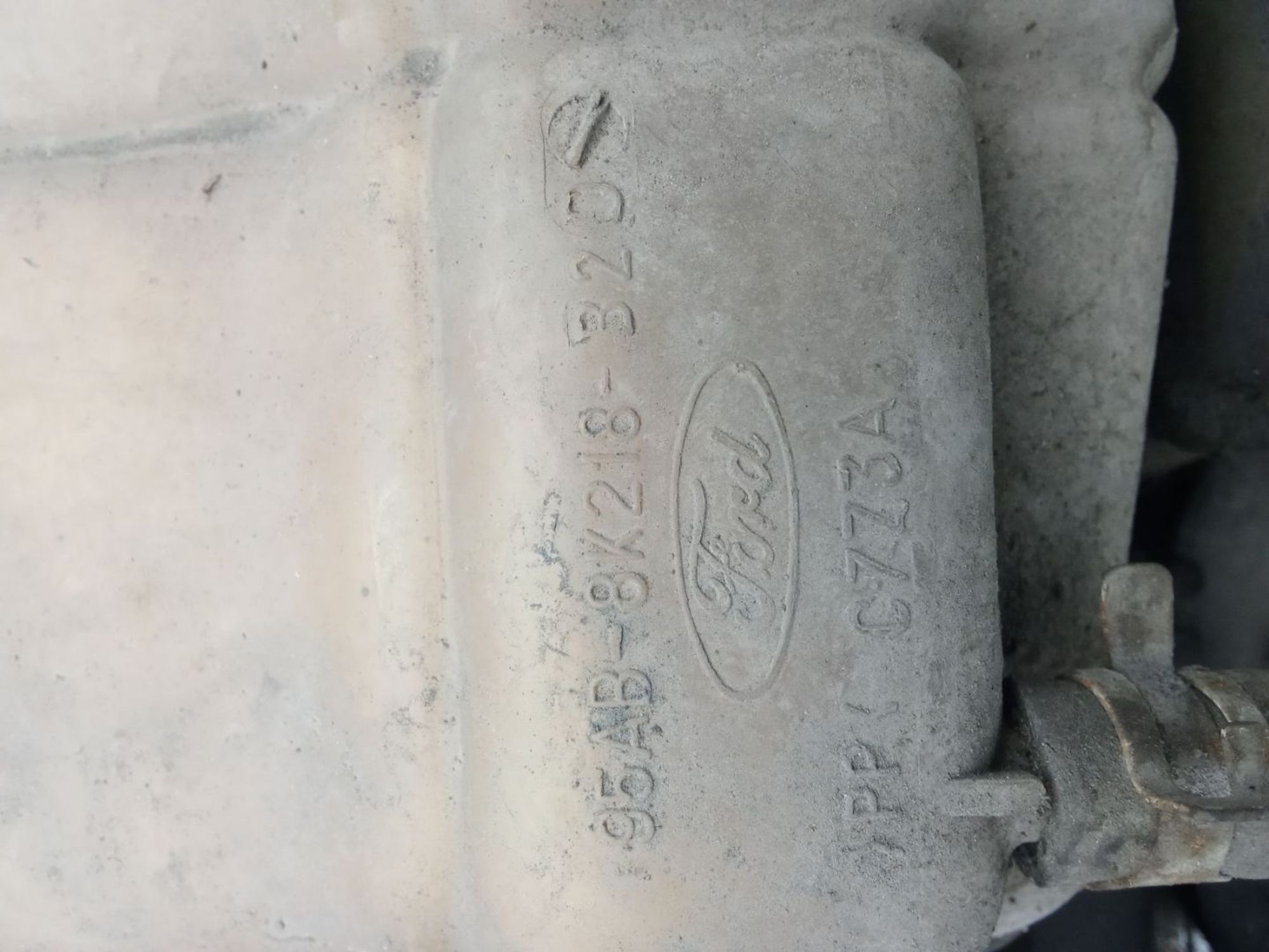 https://ycs.partsauto.market/partsauto-images/thmbs/userImages/7ed63c96fe685f431889ec34ef8f13b8/part/d31d6c38-75e6-43e1-9b4e-baea3eaf7faf_1779003218935.jpg