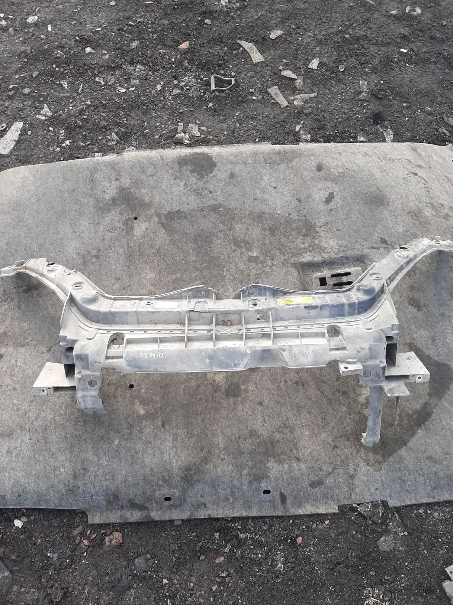 https://ycs.partsauto.market/partsauto-images/thmbs/userImages/7ed63c96fe685f431889ec34ef8f13b8/part/d489456a-fa20-42b3-8fab-b67be9fe1e28_1775734592411.jpg