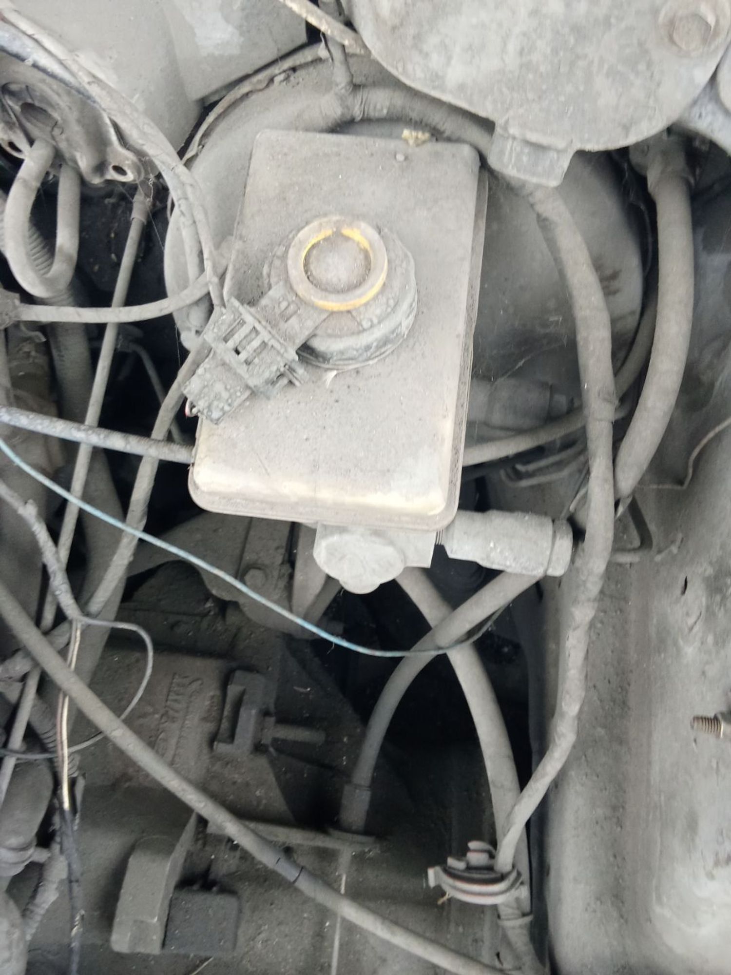 https://ycs.partsauto.market/partsauto-images/thmbs/userImages/7ed63c96fe685f431889ec34ef8f13b8/part/d60b6cf1-9413-4f64-8479-35d5a92202f8_1779002813054.jpg