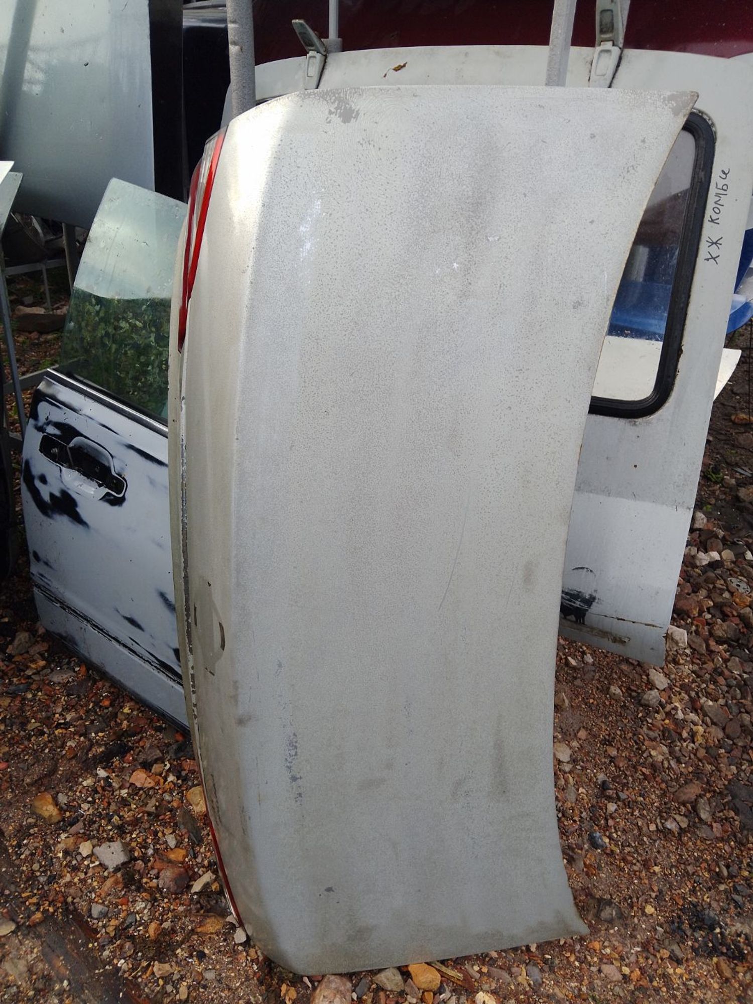 https://ycs.partsauto.market/partsauto-images/thmbs/userImages/7ed63c96fe685f431889ec34ef8f13b8/part/d68fb95e-ec52-40d8-881c-30951e0040e9_1786532549011.jpg