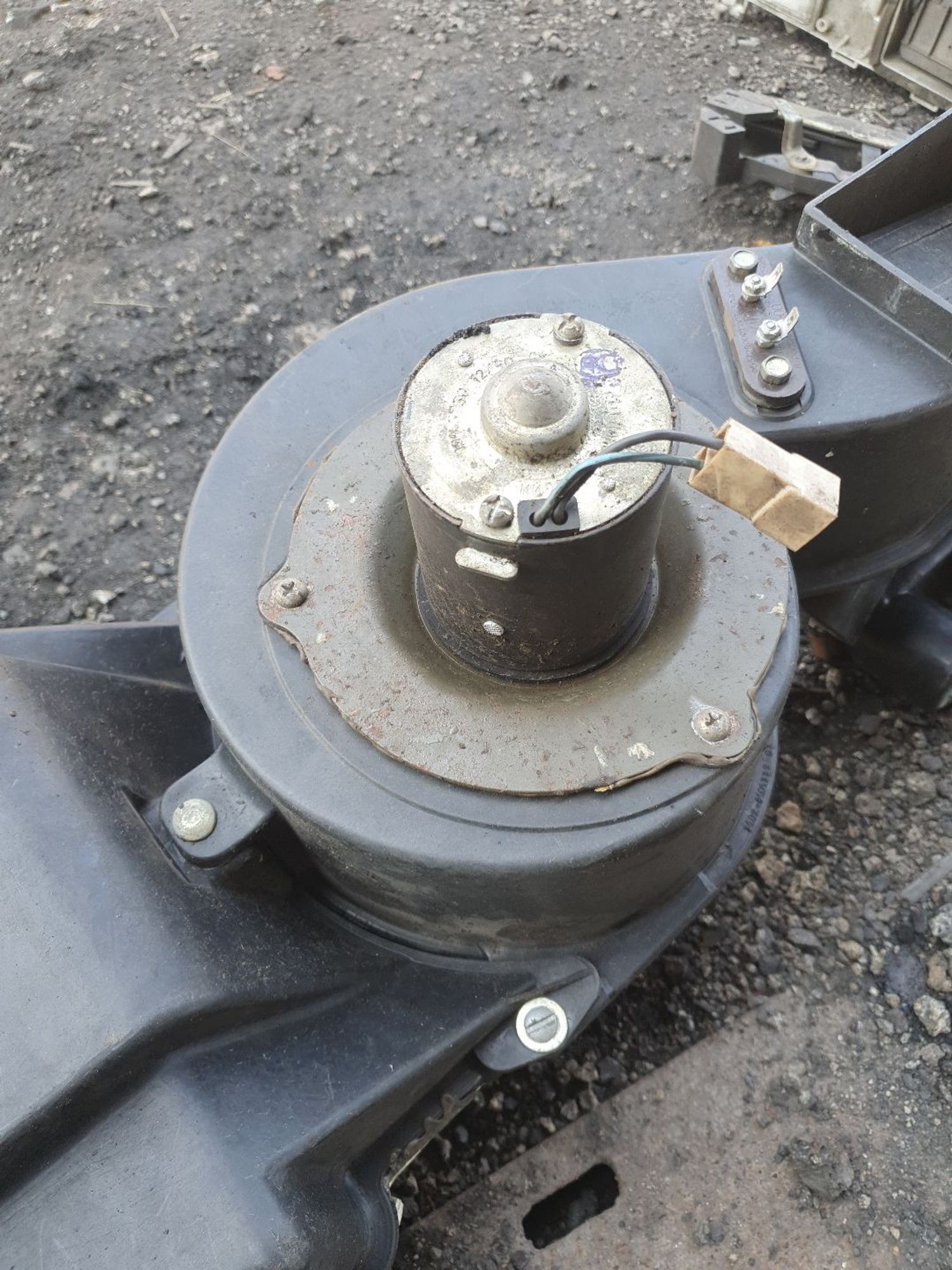 https://ycs.partsauto.market/partsauto-images/thmbs/userImages/7ed63c96fe685f431889ec34ef8f13b8/part/d7055960-0340-45f7-88e2-6fe370b38790_1785733975616.jpg