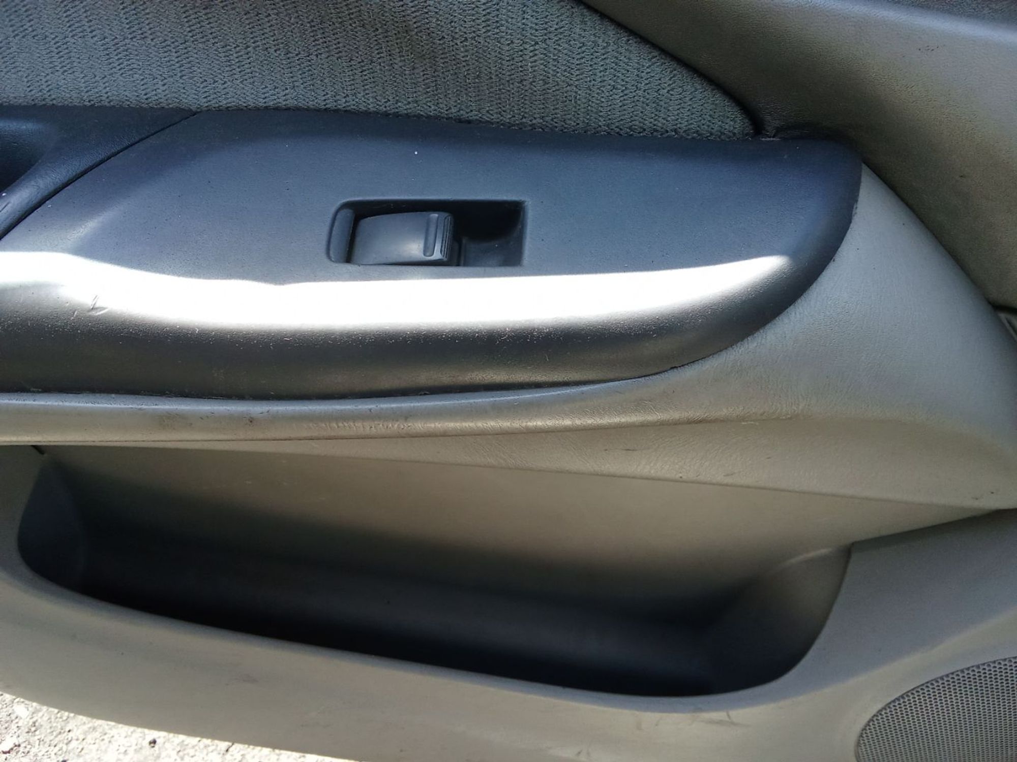 https://ycs.partsauto.market/partsauto-images/thmbs/userImages/7ed63c96fe685f431889ec34ef8f13b8/part/d7ae90b9-0d6a-44e5-9fb2-eb5311ad1f05_1780382651839.jpg