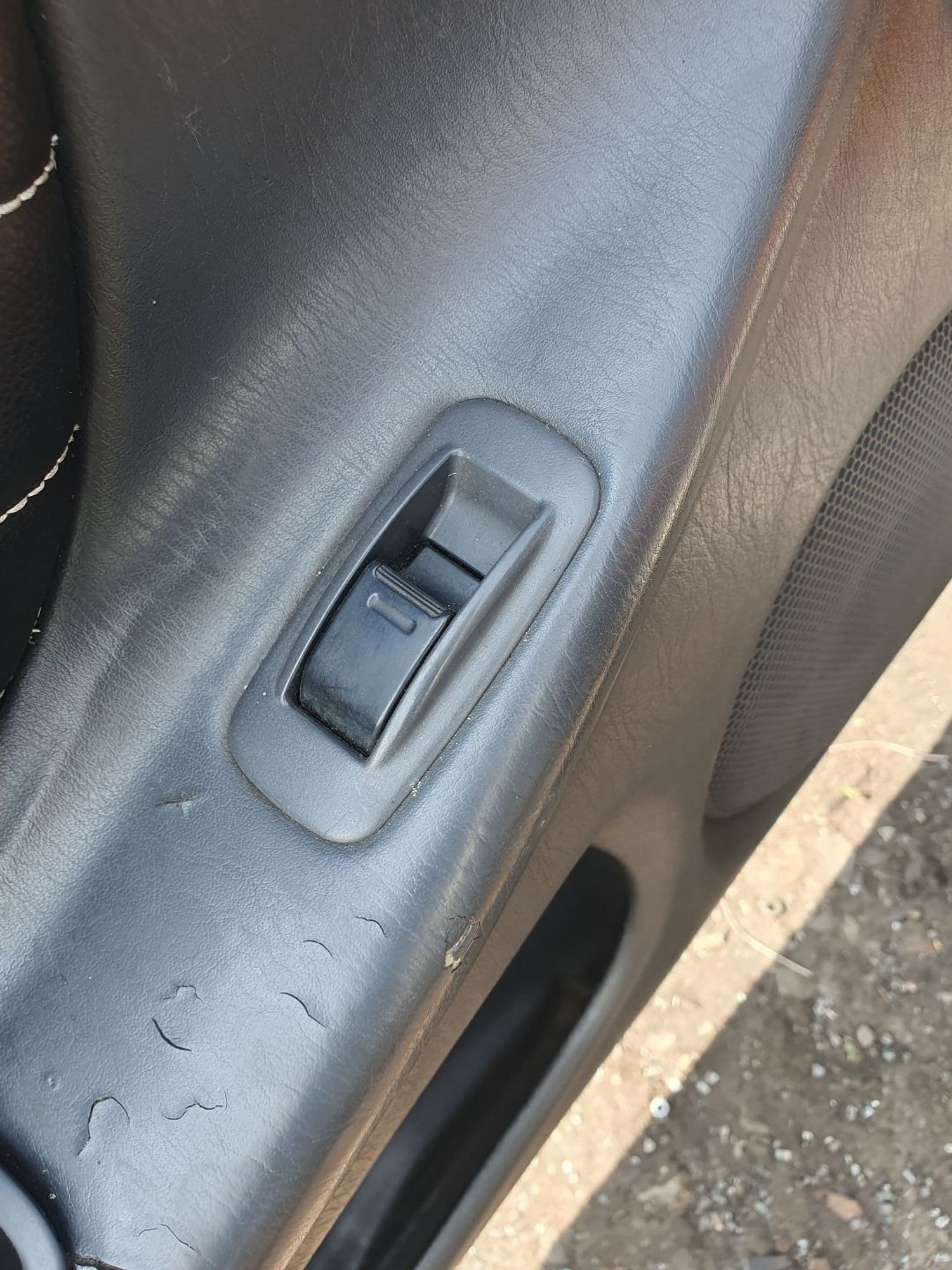 https://ycs.partsauto.market/partsauto-images/thmbs/userImages/7ed63c96fe685f431889ec34ef8f13b8/part/db788fff-ae21-498b-8c34-58008e054d36_1782110323571.jpg