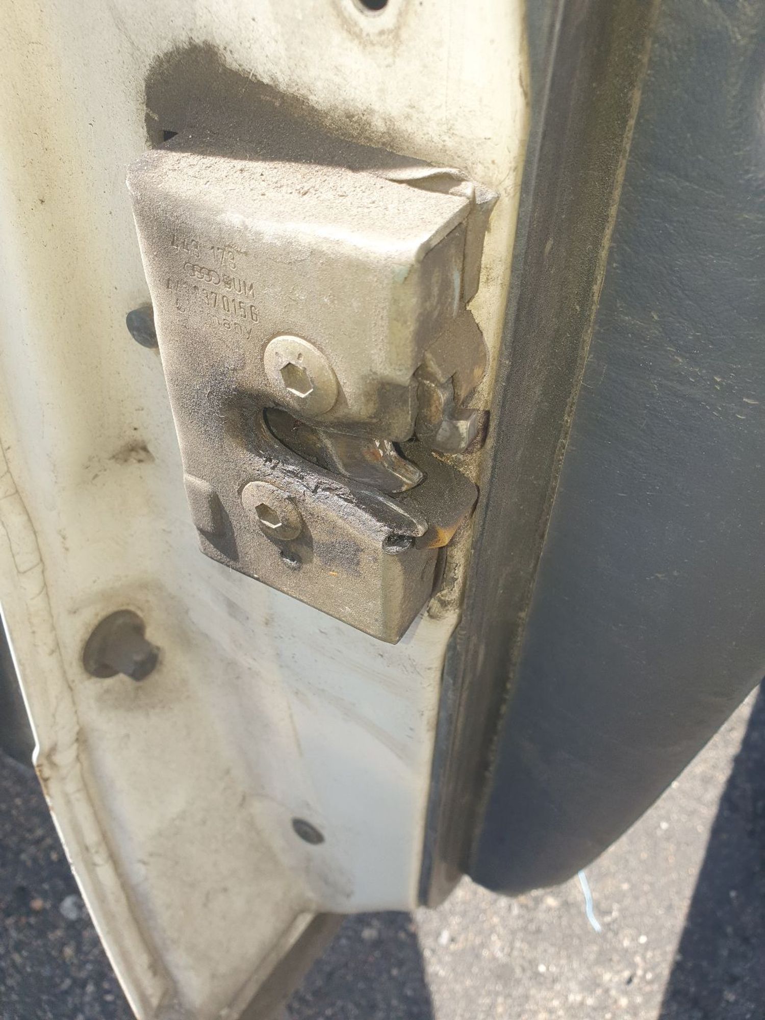 https://ycs.partsauto.market/partsauto-images/thmbs/userImages/7ed63c96fe685f431889ec34ef8f13b8/part/dc433d63-3699-403f-8b7c-539d553811c8_1779694902157.jpg