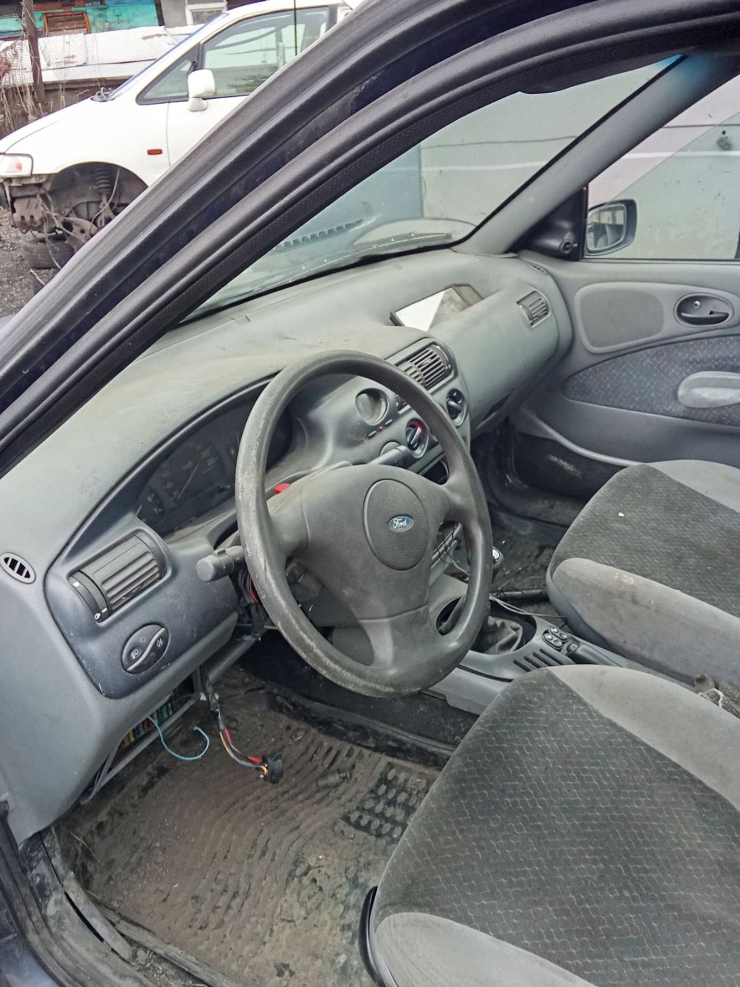 https://ycs.partsauto.market/partsauto-images/thmbs/userImages/7ed63c96fe685f431889ec34ef8f13b8/part/dcc6fd51-a206-4b76-a2d0-1096516af1ec_1779010477584.jpg