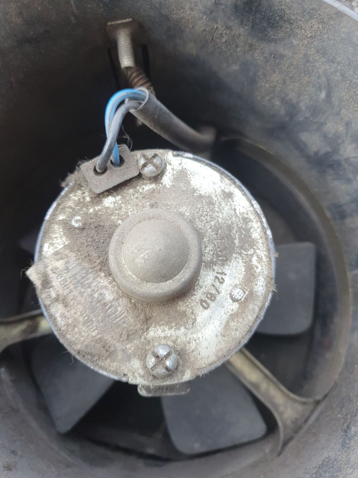 https://ycs.partsauto.market/partsauto-images/thmbs/userImages/7ed63c96fe685f431889ec34ef8f13b8/part/dda7798f-3552-41c3-b5be-481a5a7d3bbb_1785734874897.jpg