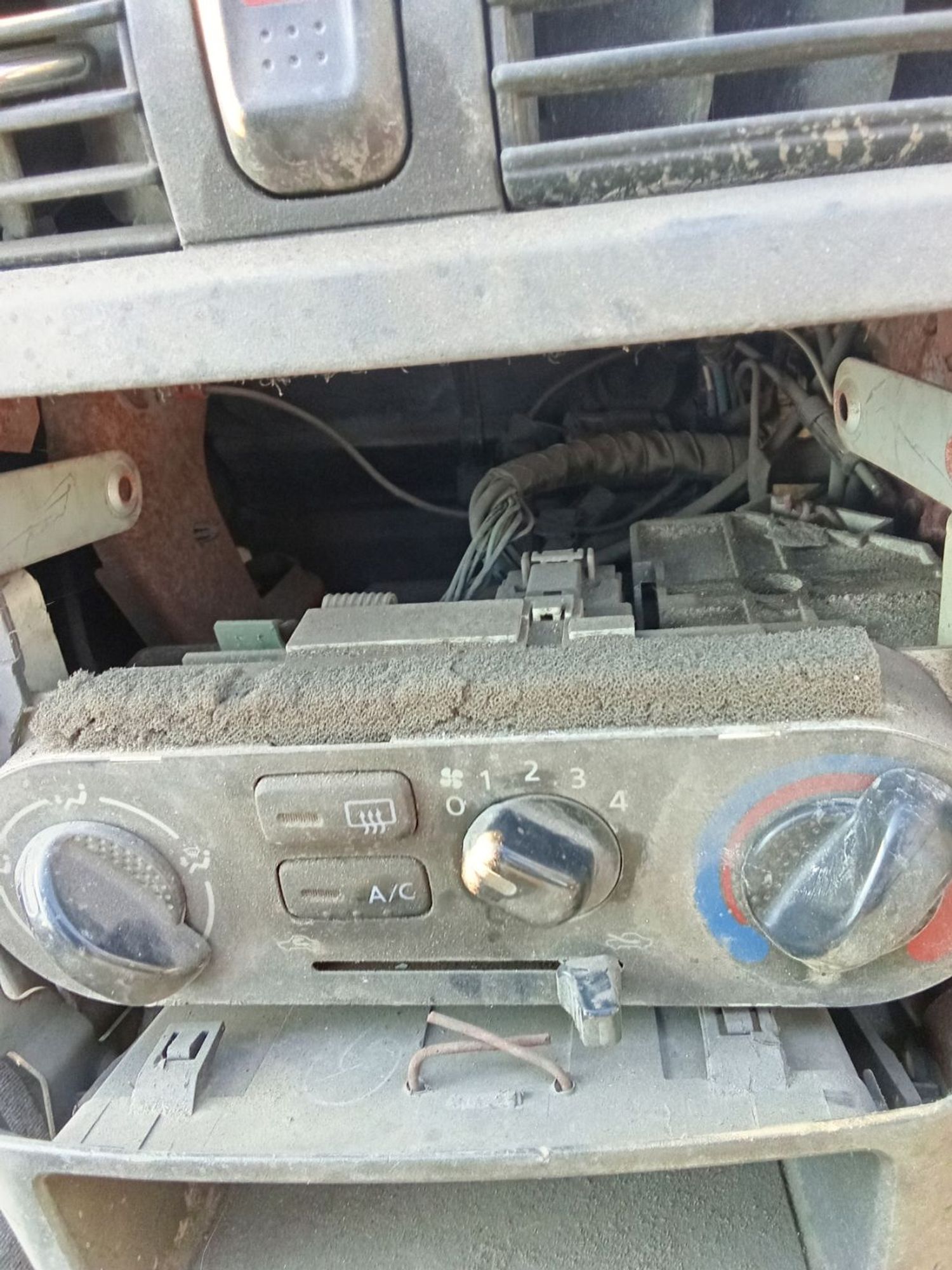 https://ycs.partsauto.market/partsauto-images/thmbs/userImages/7ed63c96fe685f431889ec34ef8f13b8/part/df1ce83a-8797-4b60-a56d-7951aec0f20f_1780748563760.jpg