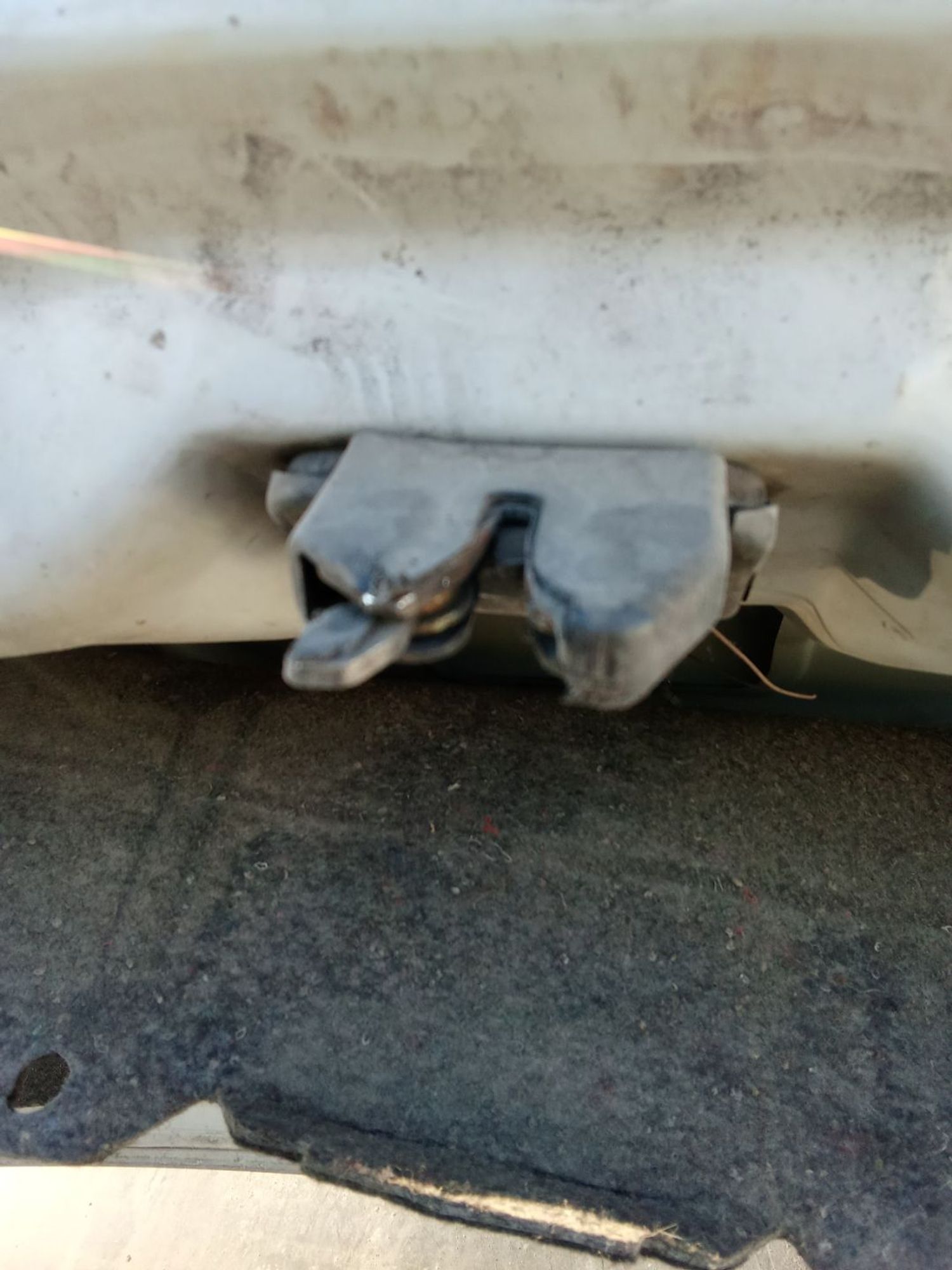 https://ycs.partsauto.market/partsauto-images/thmbs/userImages/7ed63c96fe685f431889ec34ef8f13b8/part/dfb47161-c212-47c3-ae22-b5fb7c5469e6_1780749077669.jpg