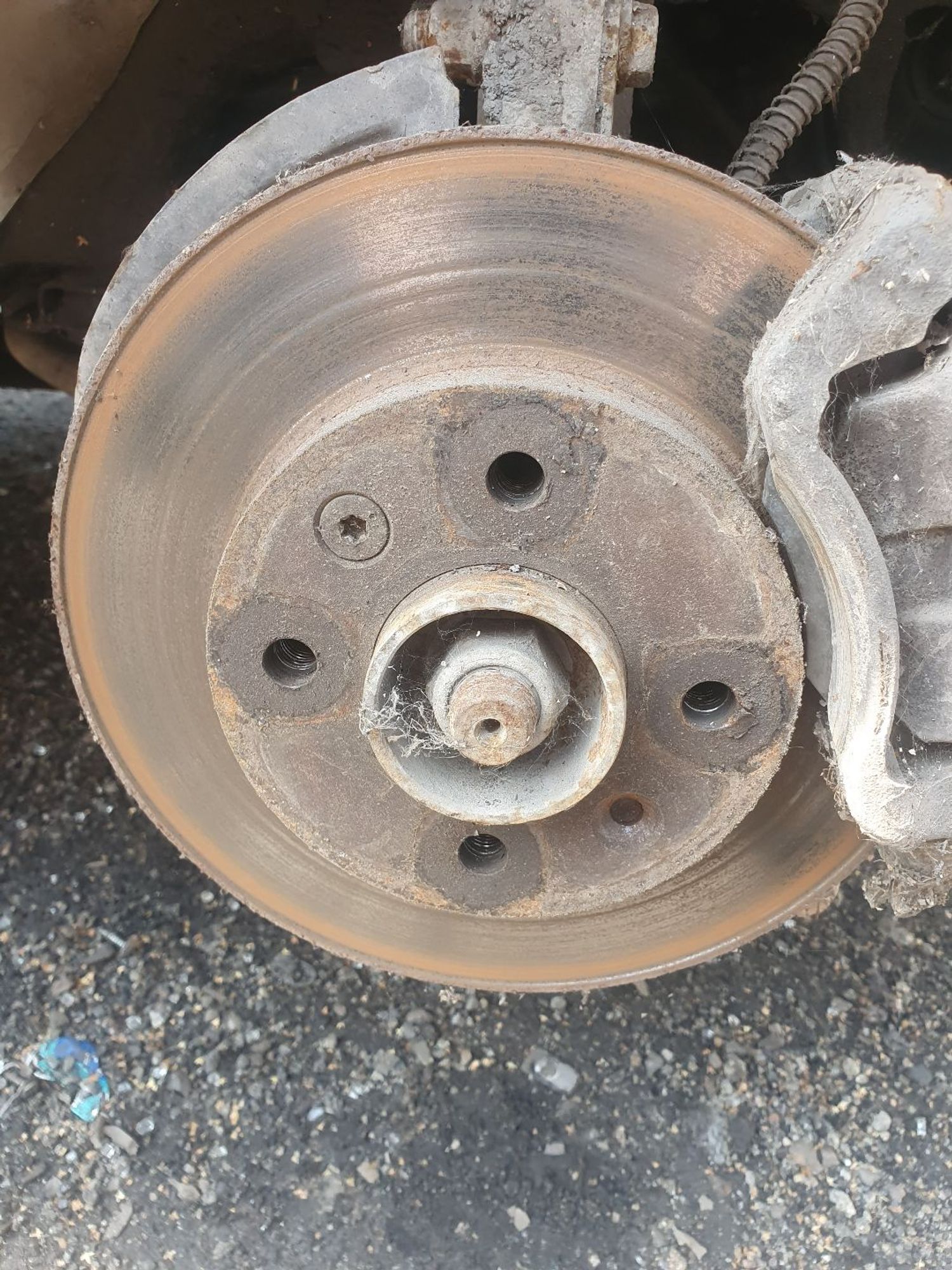https://ycs.partsauto.market/partsauto-images/thmbs/userImages/7ed63c96fe685f431889ec34ef8f13b8/part/e078399a-6e4e-4efe-bc75-d6b96ca0e887_1786342992350.jpg