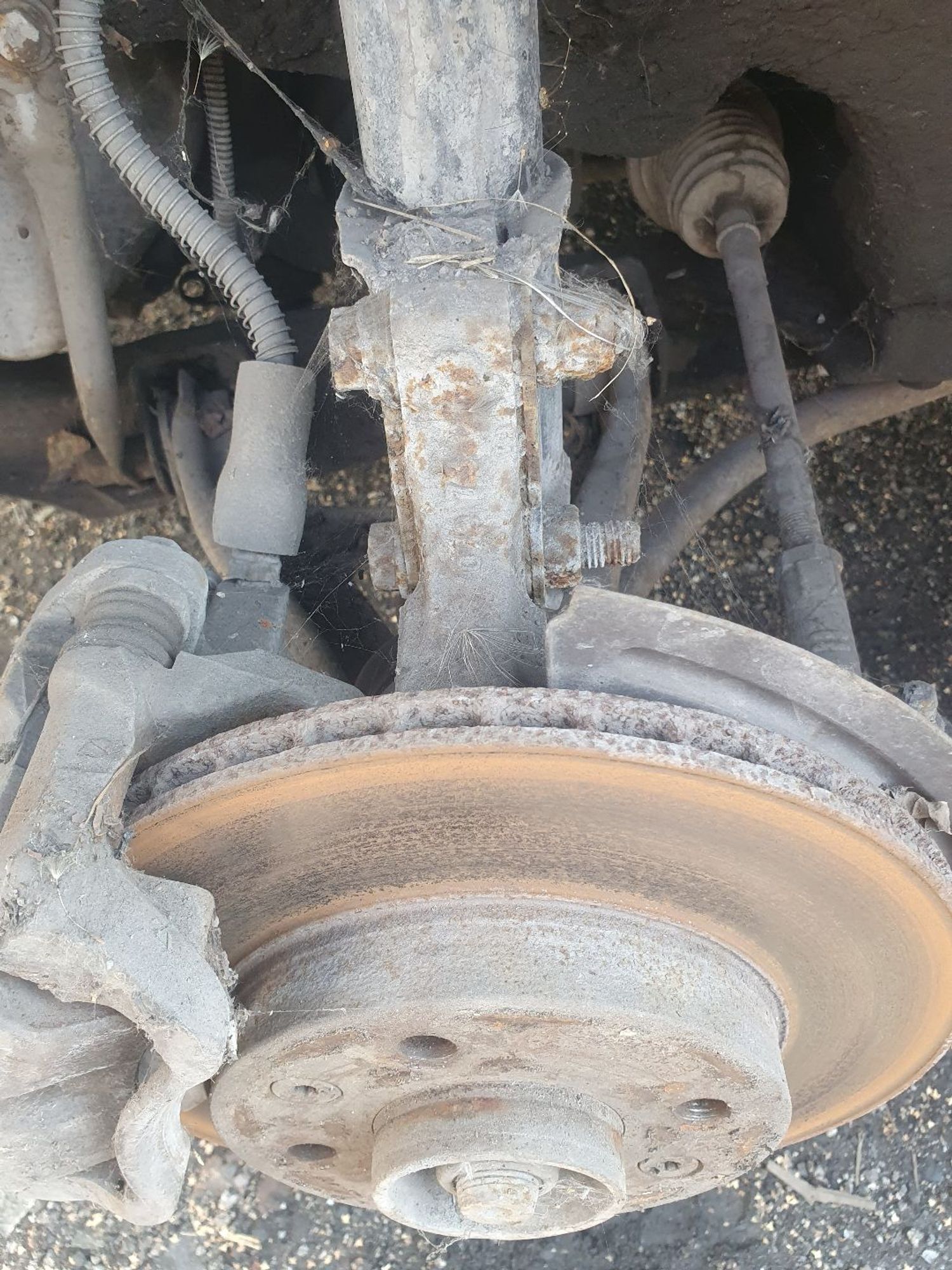 https://ycs.partsauto.market/partsauto-images/thmbs/userImages/7ed63c96fe685f431889ec34ef8f13b8/part/e3390e69-a34c-42cd-a337-16d16d101a66_1786343843104.jpg