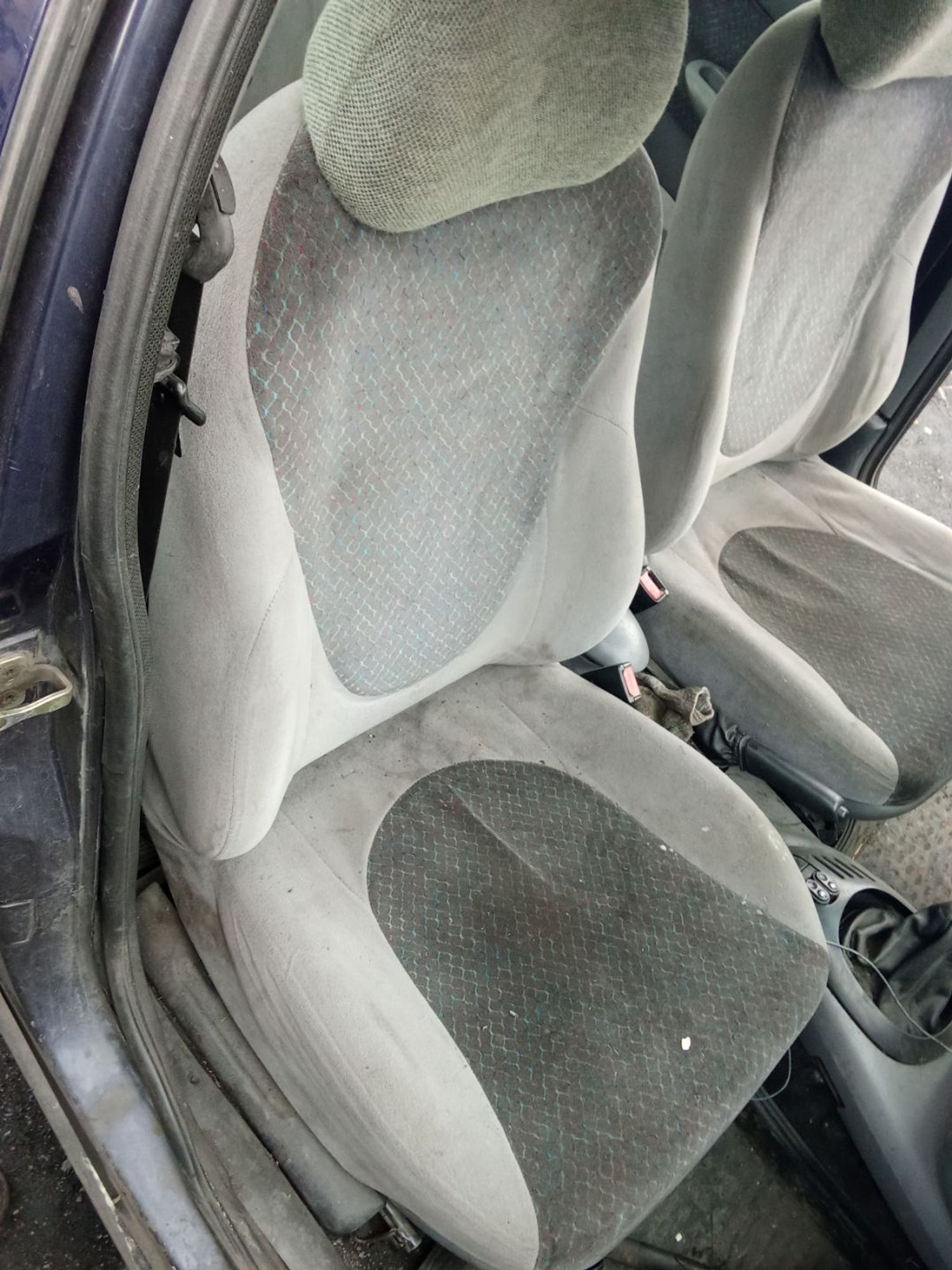 https://ycs.partsauto.market/partsauto-images/thmbs/userImages/7ed63c96fe685f431889ec34ef8f13b8/part/e34dada2-7fd0-48ac-aaf5-171632b948d5_1779010367035.jpg