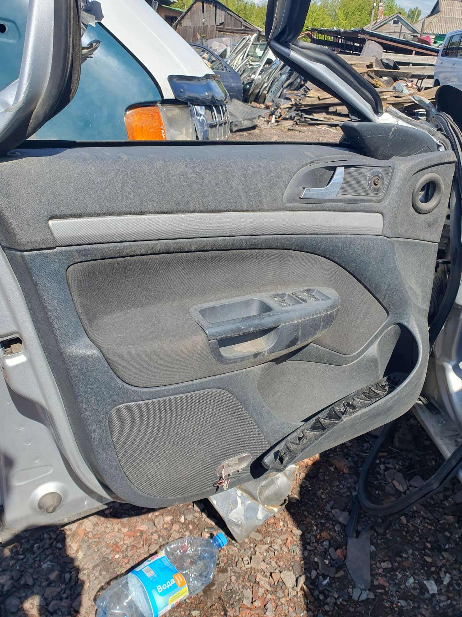 https://ycs.partsauto.market/partsauto-images/thmbs/userImages/7ed63c96fe685f431889ec34ef8f13b8/part/e7392aaf-45aa-4691-be11-c112f12a55e7_1779167923502.jpg