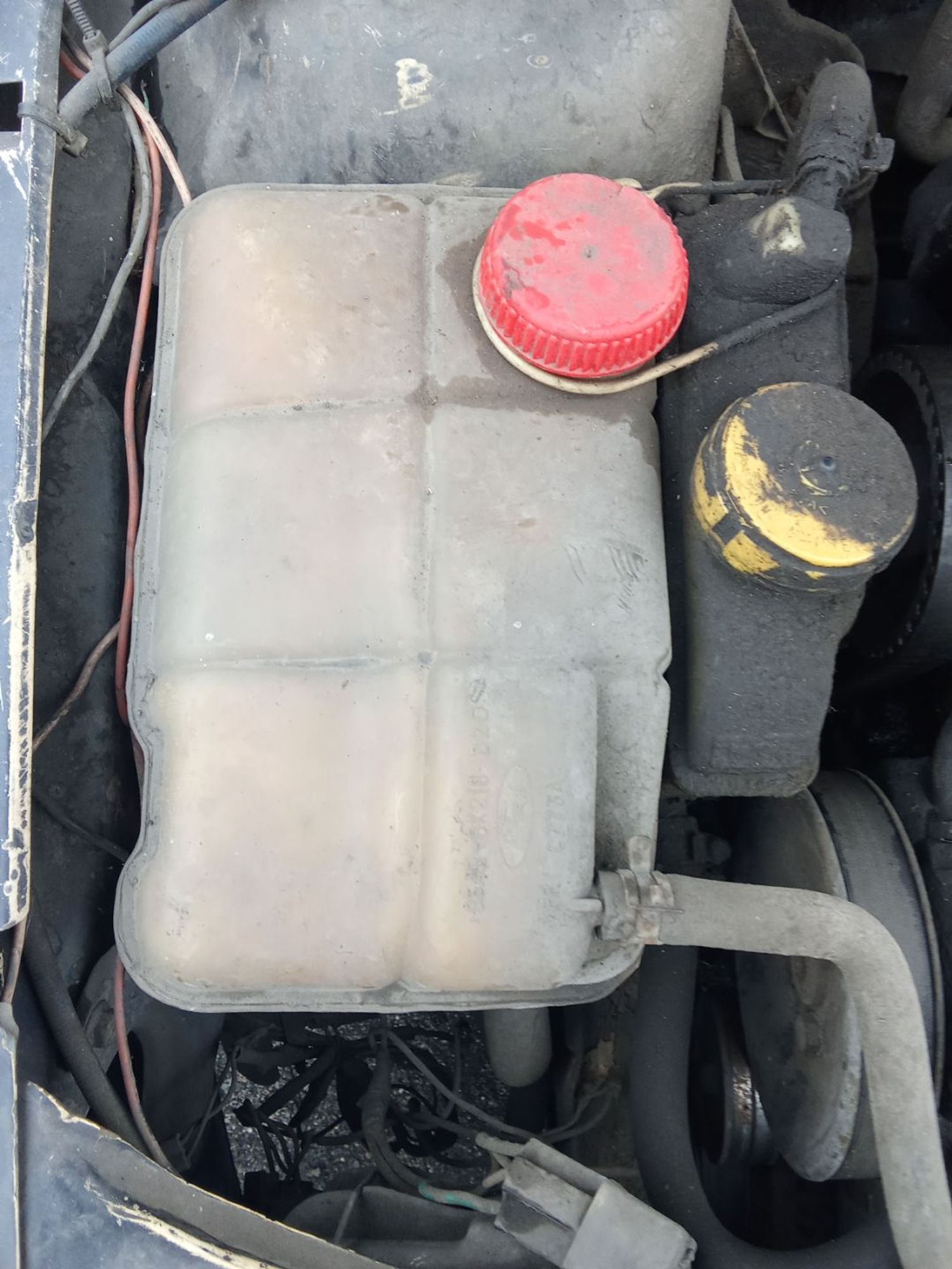 https://ycs.partsauto.market/partsauto-images/thmbs/userImages/7ed63c96fe685f431889ec34ef8f13b8/part/e92ce5c0-b02e-4176-8ed6-45df7d020511_1779003214389.jpg