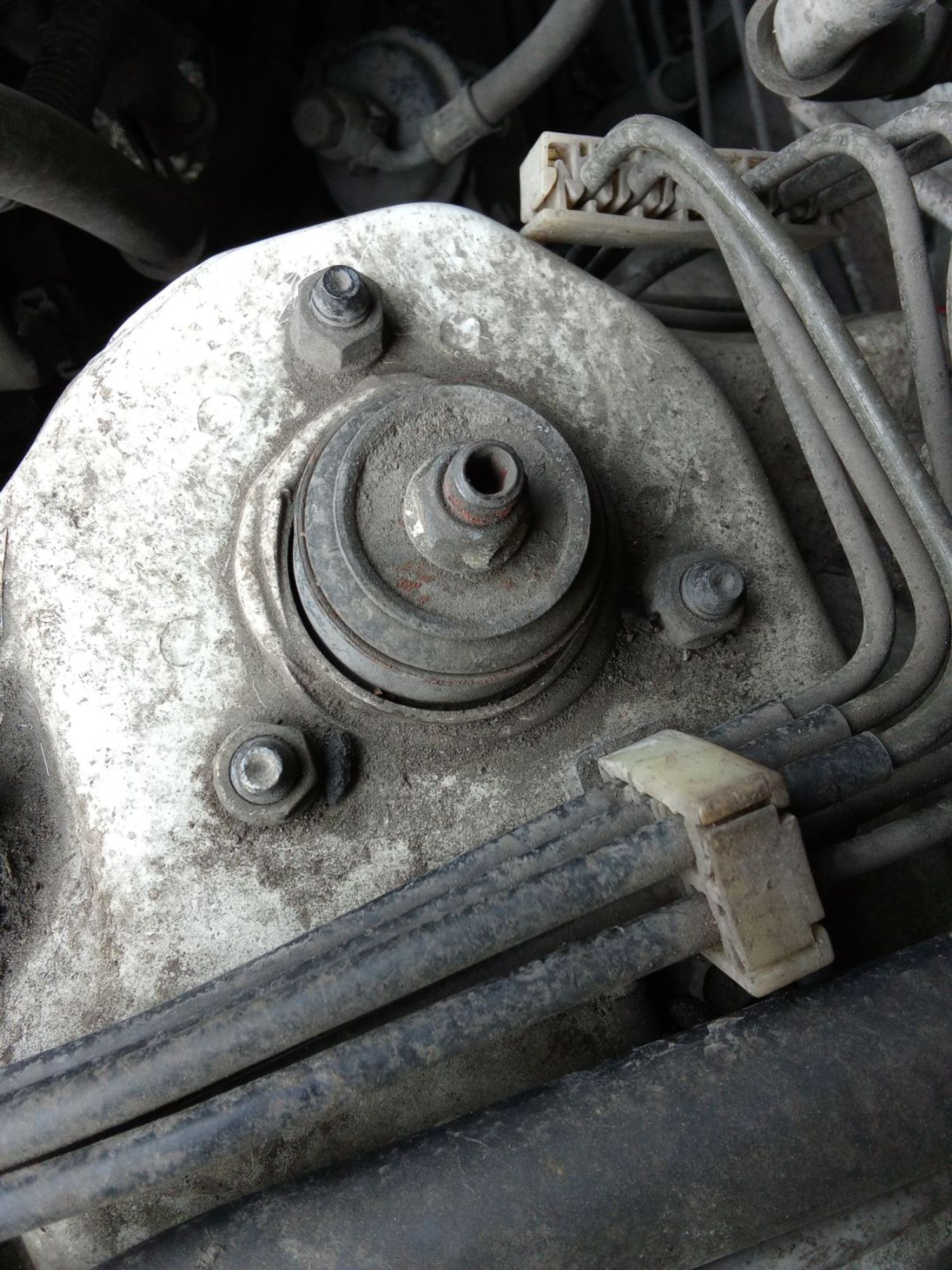 https://ycs.partsauto.market/partsauto-images/thmbs/userImages/7ed63c96fe685f431889ec34ef8f13b8/part/ead591a8-c7c1-44c0-a967-3765ed977303_1778037161326.jpg