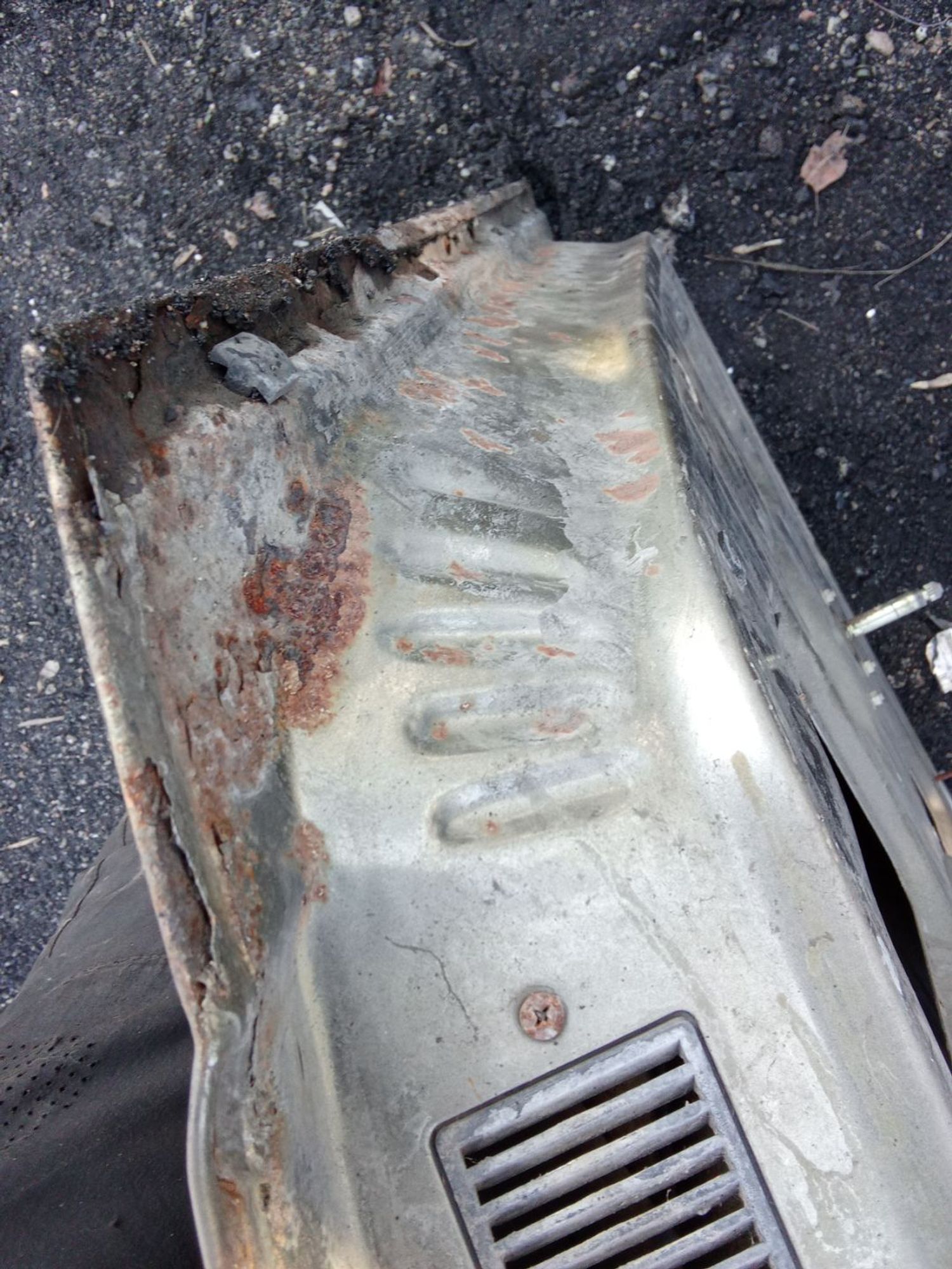 https://ycs.partsauto.market/partsauto-images/thmbs/userImages/7ed63c96fe685f431889ec34ef8f13b8/part/ec069b20-e82e-4598-831a-f0ac47f7c986_1777283497778.jpg