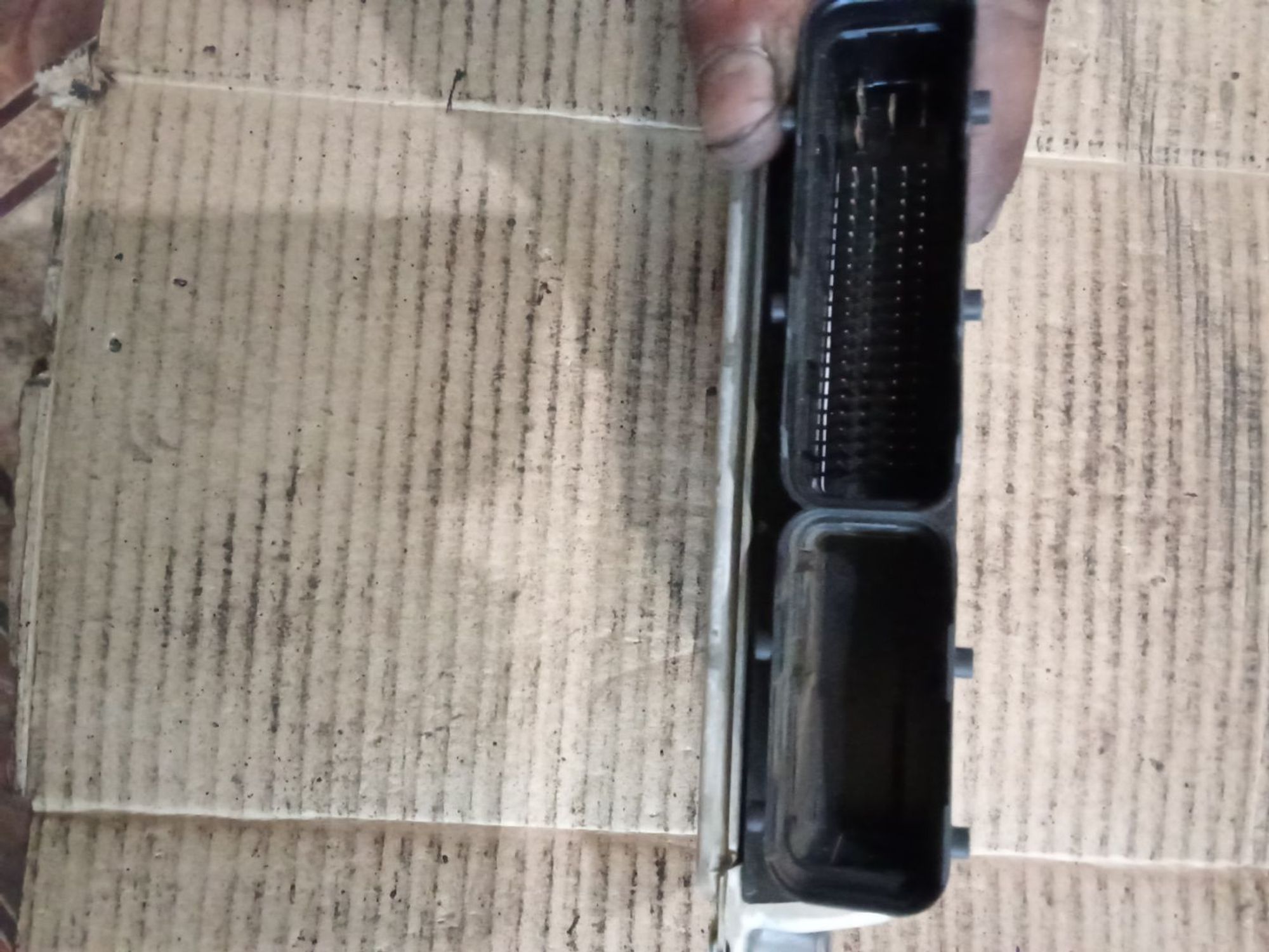 https://ycs.partsauto.market/partsauto-images/thmbs/userImages/7ed63c96fe685f431889ec34ef8f13b8/part/ee9cbd09-b2da-4580-b87d-205def83821f_1779022310161.jpg