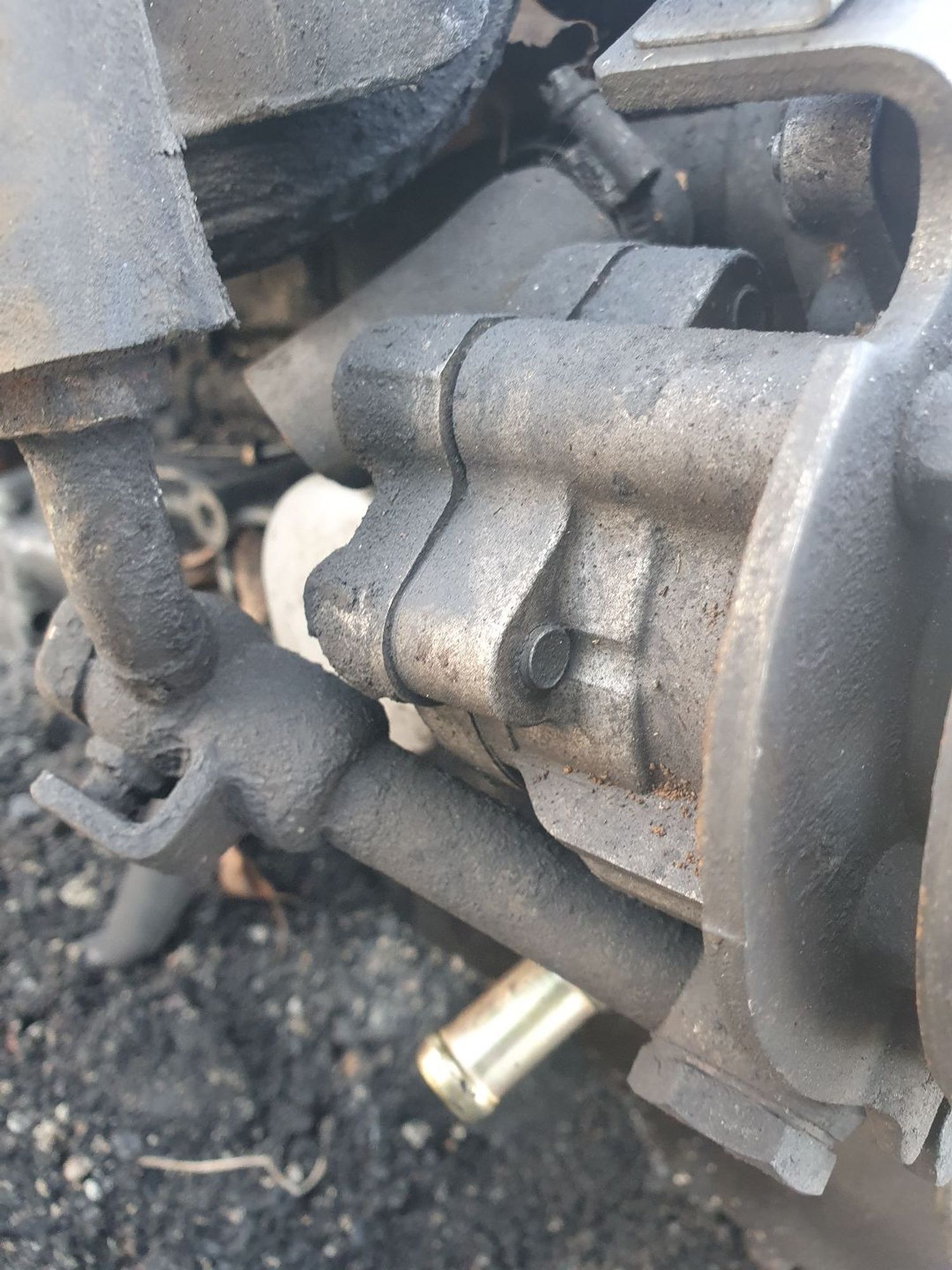 https://ycs.partsauto.market/partsauto-images/thmbs/userImages/7ed63c96fe685f431889ec34ef8f13b8/part/eeef3f18-16ad-4998-8949-696ee2b66b73_1777541784038.jpg