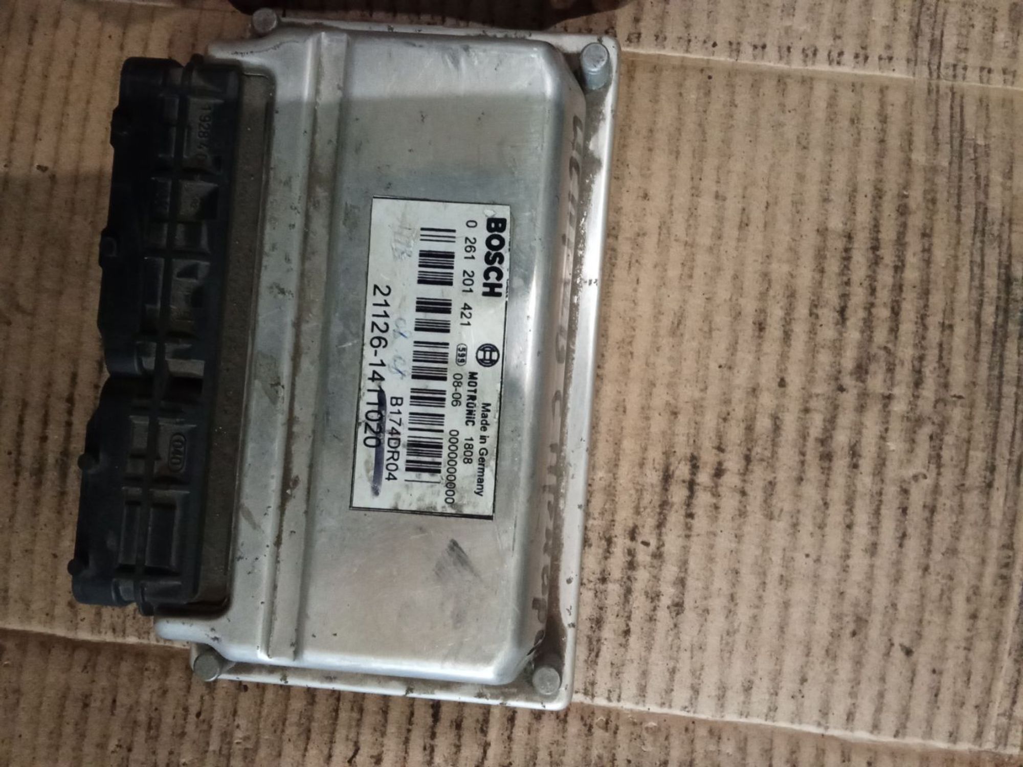 https://ycs.partsauto.market/partsauto-images/thmbs/userImages/7ed63c96fe685f431889ec34ef8f13b8/part/f01bc881-cb4c-4025-9286-693084991838_1779022303289.jpg