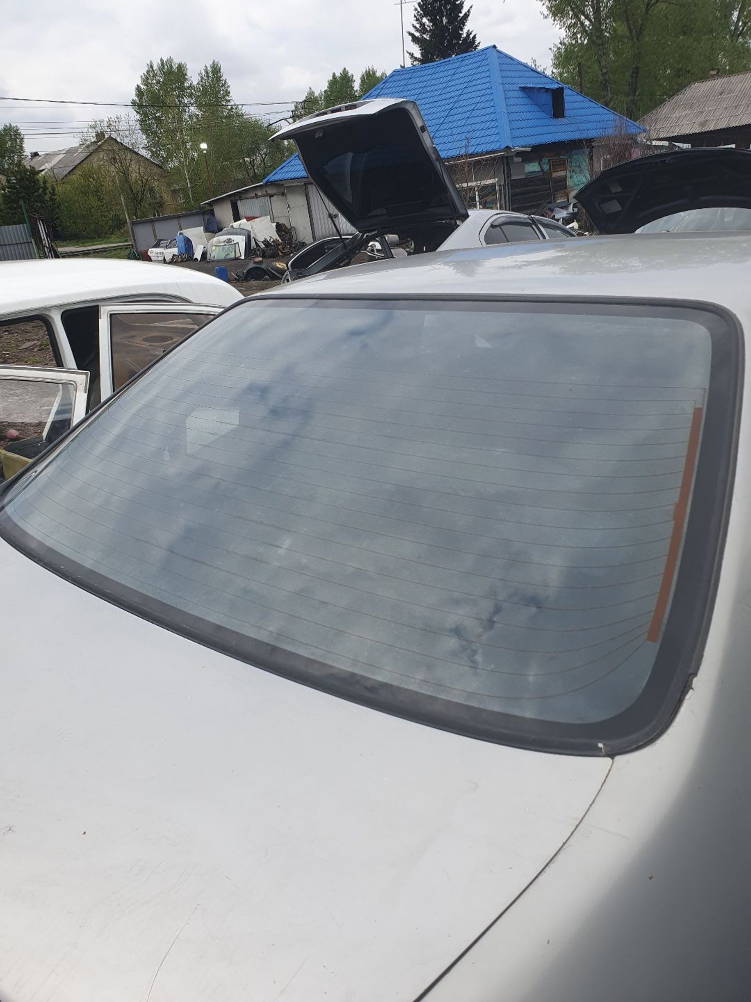 https://ycs.partsauto.market/partsauto-images/thmbs/userImages/7ed63c96fe685f431889ec34ef8f13b8/part/f13a3332-1d5b-4d03-93dd-5be765b3b61a_1778746409259.jpg
