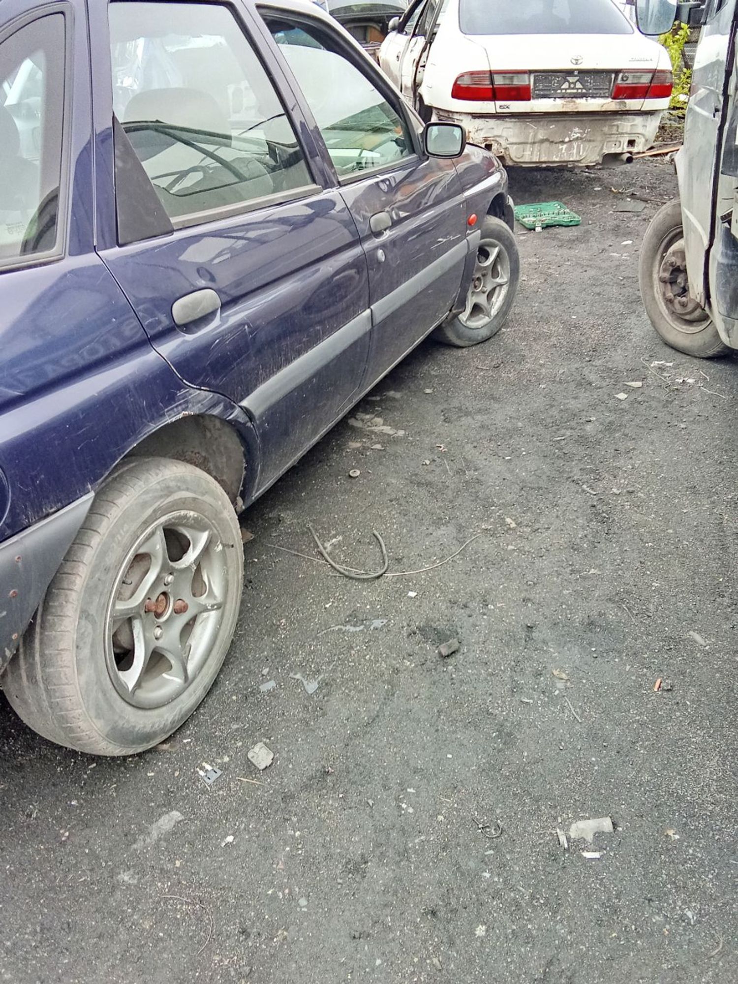 https://ycs.partsauto.market/partsauto-images/thmbs/userImages/7ed63c96fe685f431889ec34ef8f13b8/part/f1ca0408-c2c9-48a8-a4e7-1ea9dd7f5901_1779021981709.jpg