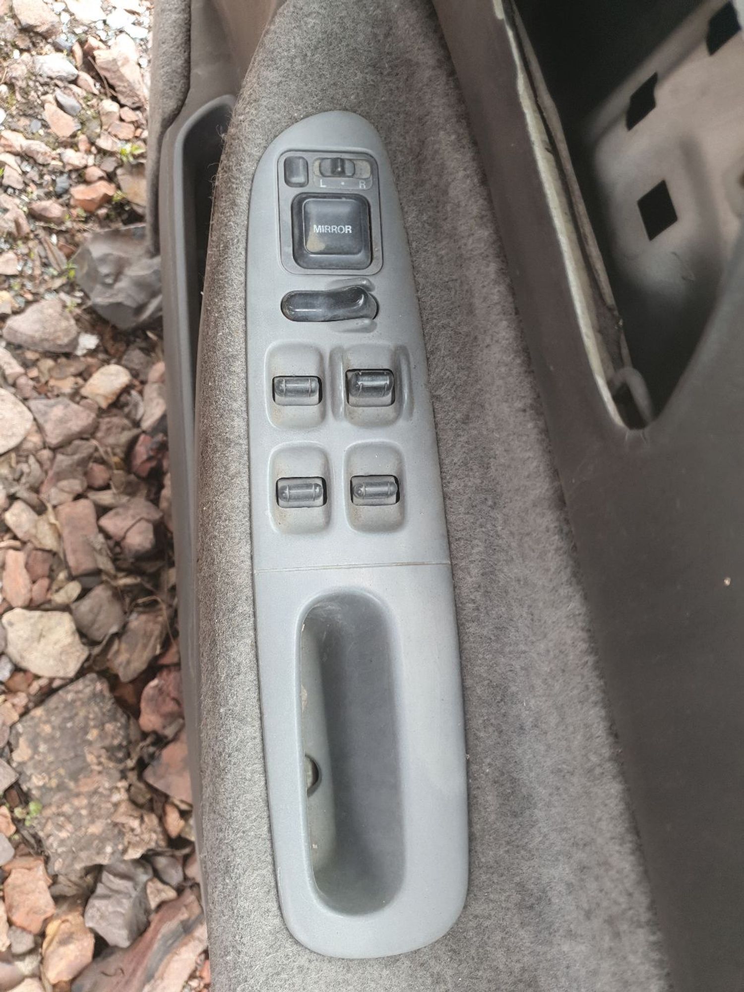 https://ycs.partsauto.market/partsauto-images/thmbs/userImages/7ed63c96fe685f431889ec34ef8f13b8/part/f2a91e36-e6b1-46db-98de-870ab0d963aa_1778738498065.jpg