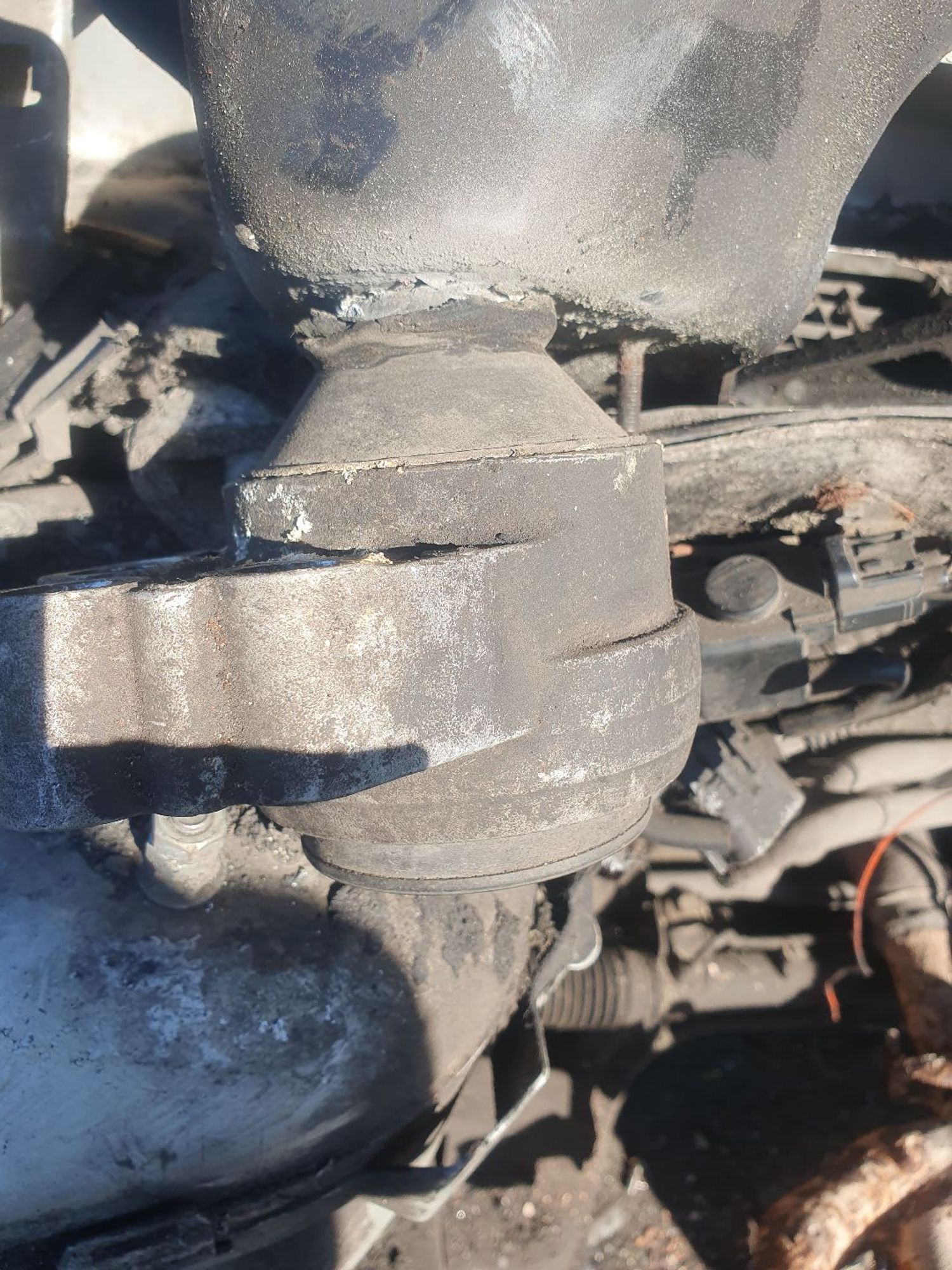 https://ycs.partsauto.market/partsauto-images/thmbs/userImages/7ed63c96fe685f431889ec34ef8f13b8/part/f63b3528-5e15-4c50-8613-481479b3973b_1781864415729.jpg