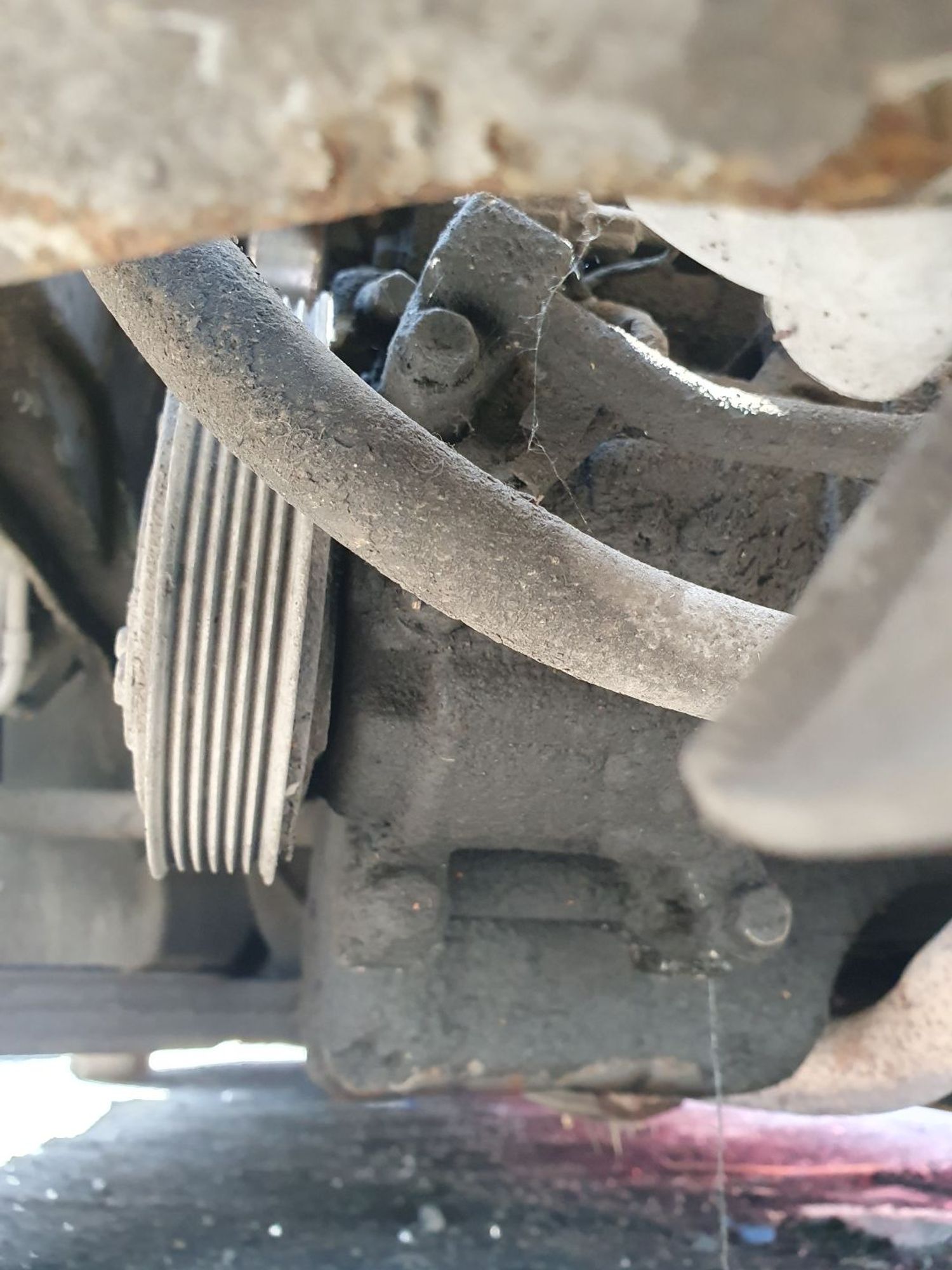 https://ycs.partsauto.market/partsauto-images/thmbs/userImages/7ed63c96fe685f431889ec34ef8f13b8/part/f82ffc6b-f818-4815-9836-c2725404879a_1779864755327.jpg