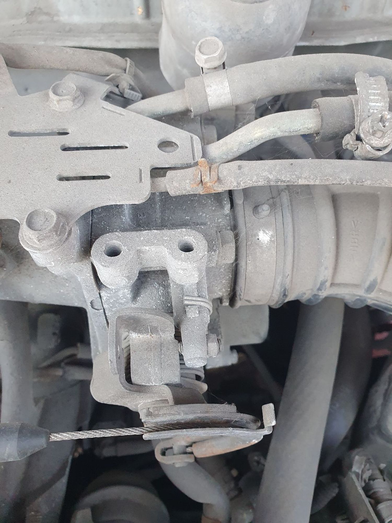 https://ycs.partsauto.market/partsauto-images/thmbs/userImages/7ed63c96fe685f431889ec34ef8f13b8/part/fbe97452-57dc-4236-bd1d-949590b2a0fb_1779864432004.jpg