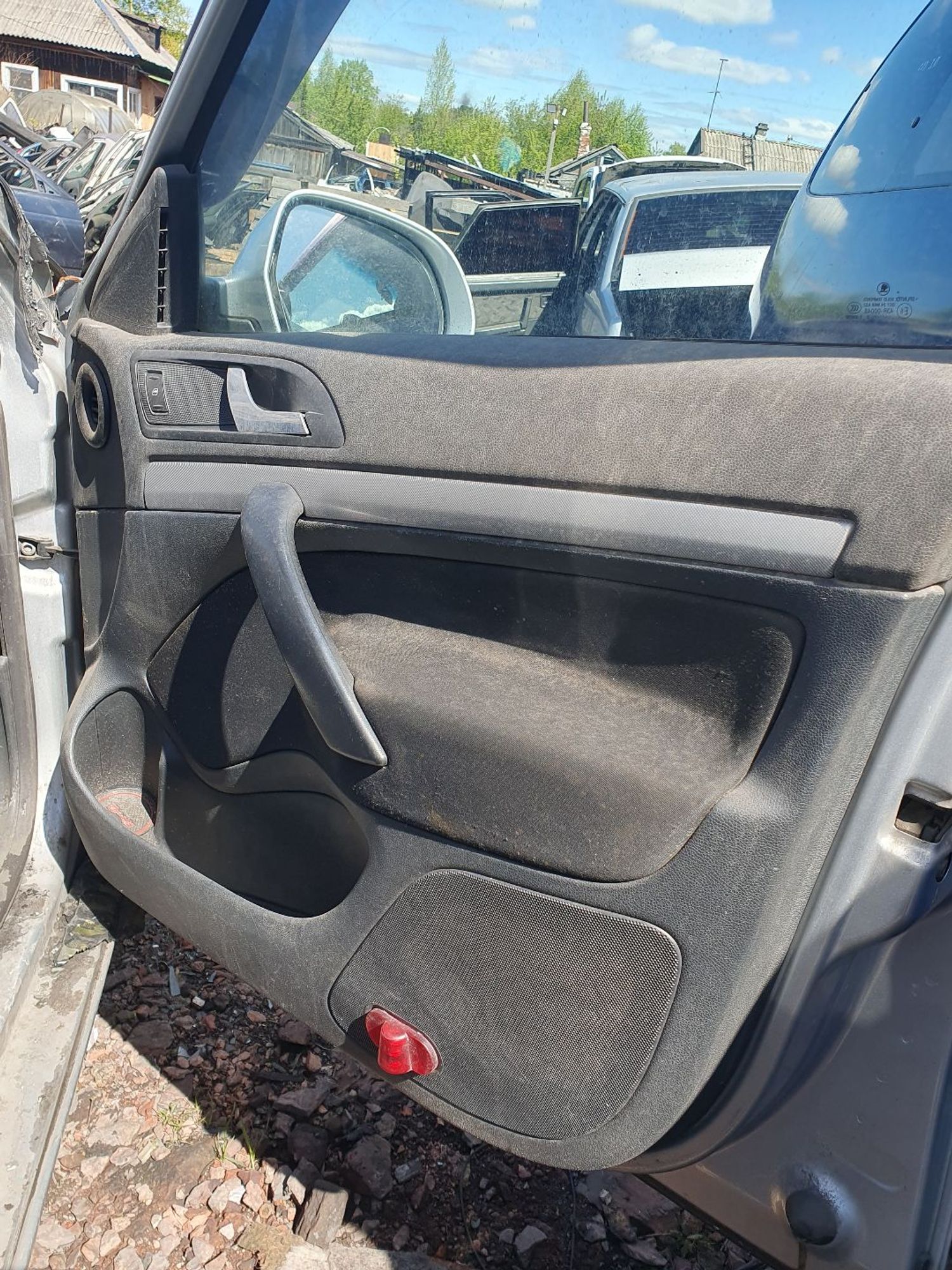 https://ycs.partsauto.market/partsauto-images/thmbs/userImages/7ed63c96fe685f431889ec34ef8f13b8/part/fd5a624f-2b28-4a11-b9e3-a46665b503dc_1779175392710.jpg