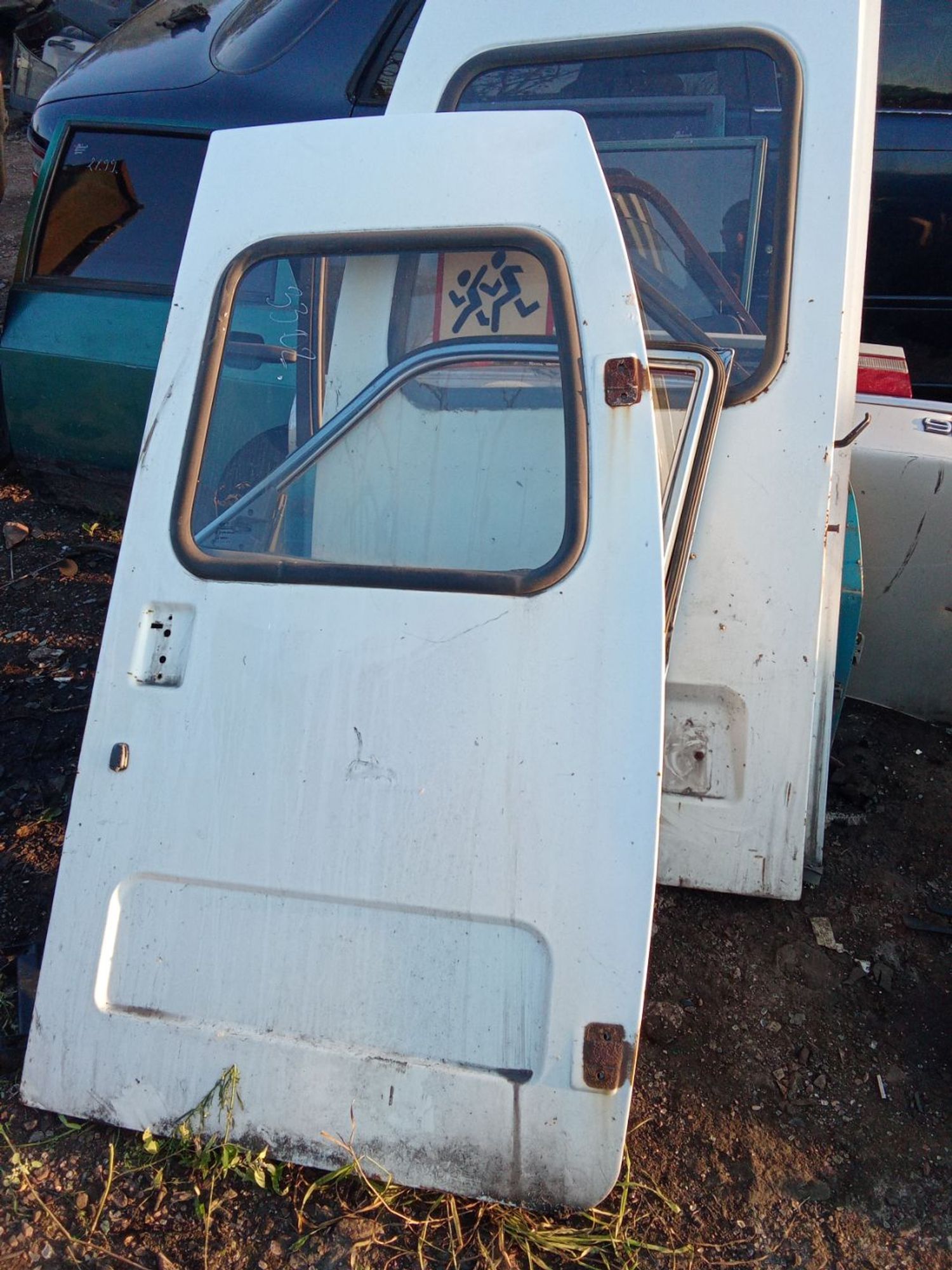 https://ycs.partsauto.market/partsauto-images/thmbs/userImages/7ed63c96fe685f431889ec34ef8f13b8/part/ff8204a2-22a7-4664-9641-17c5b40a8754_1786365619041.jpg