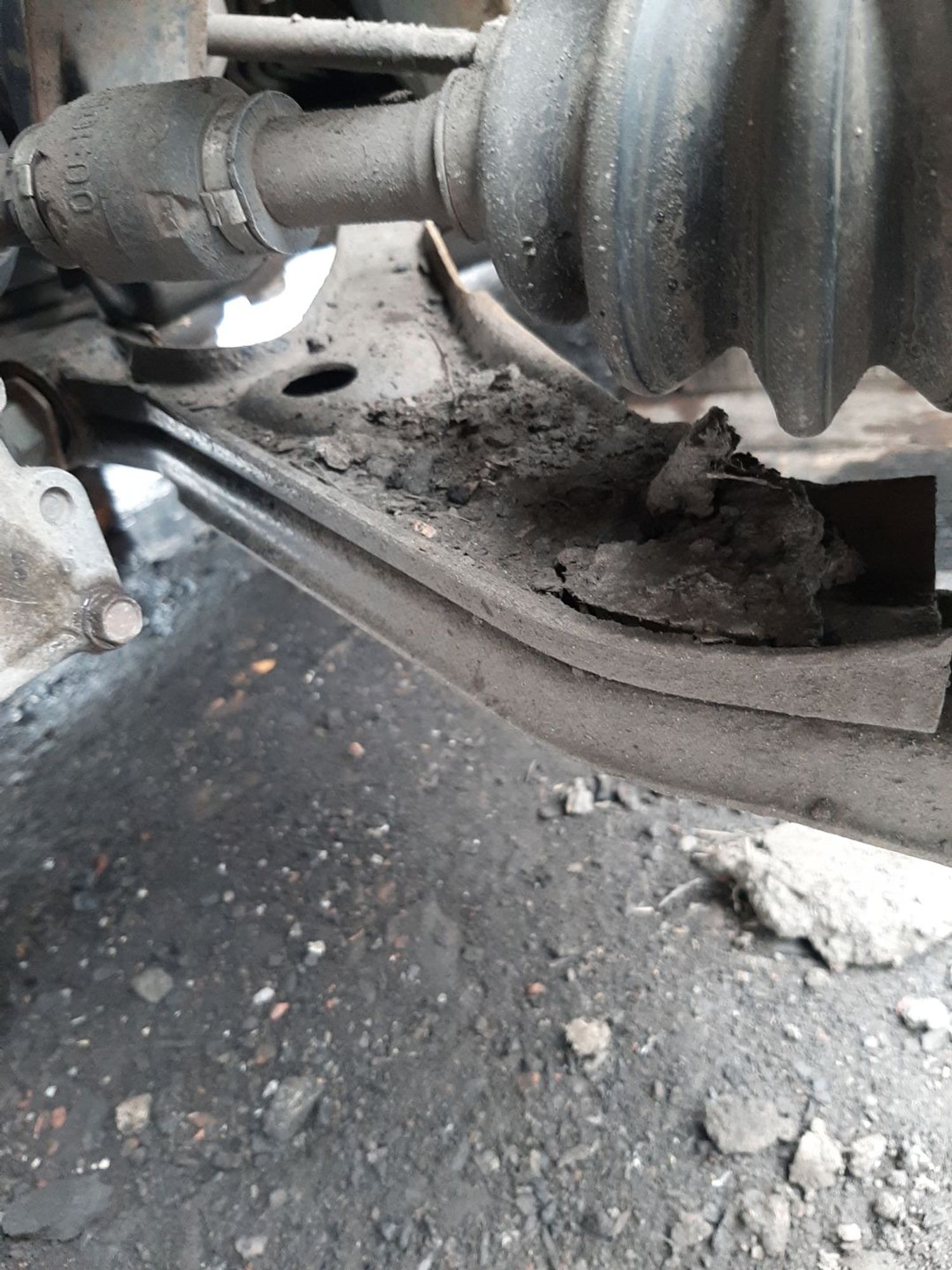 https://ycs.partsauto.market/partsauto-images/thmbs/userImages/7ed63c96fe685f431889ec34ef8f13b8/part/ff92656a-73bb-409a-aec0-5576c49d1445_1776054414575.jpg