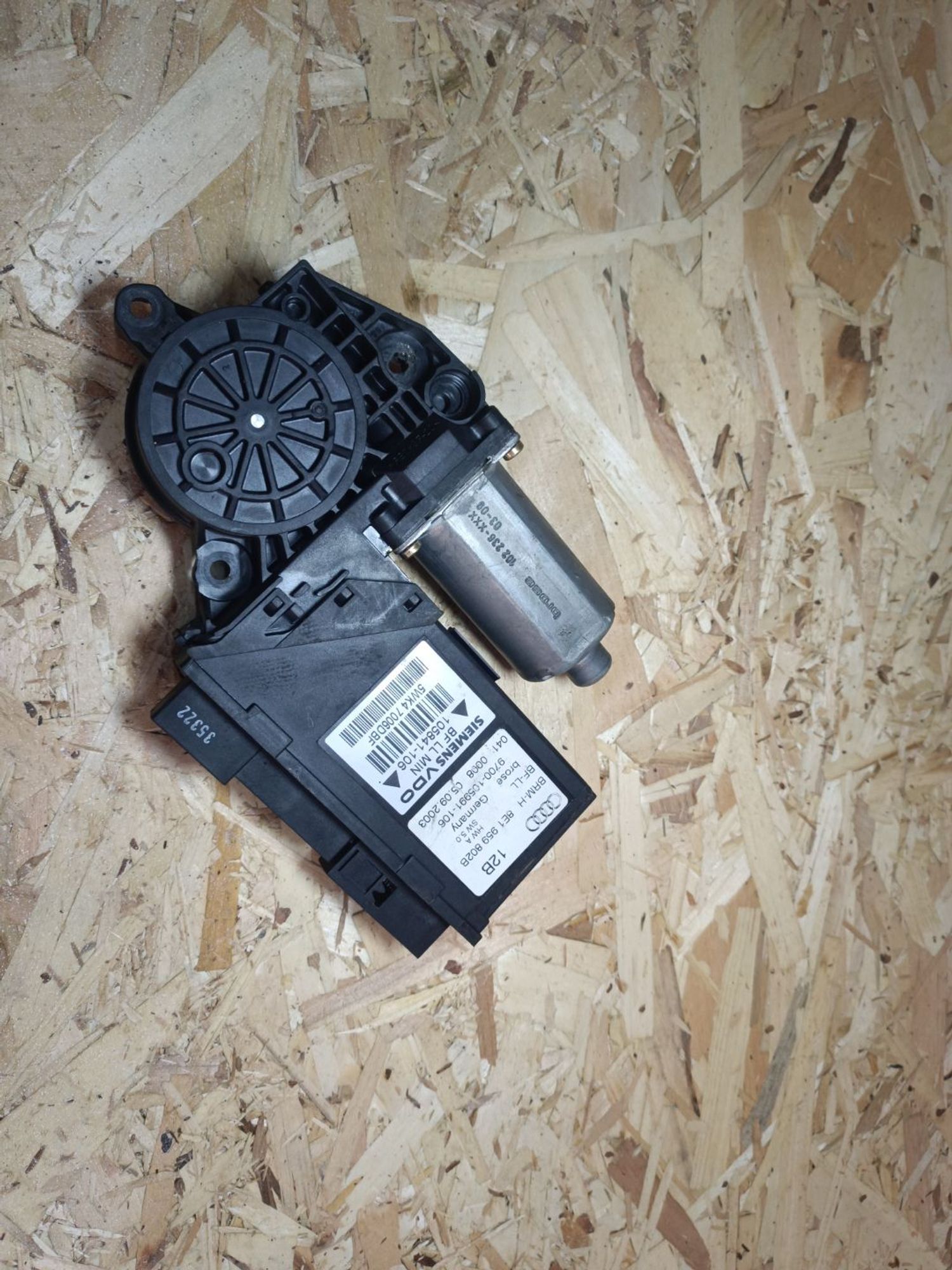 https://ycs.partsauto.market/partsauto-images/thmbs/userImages/8029f6437d5d02dac36f934fd72097e9/part/3b06cd35-f84a-4534-9958-c99031ee93e2_1789039258927.jpg