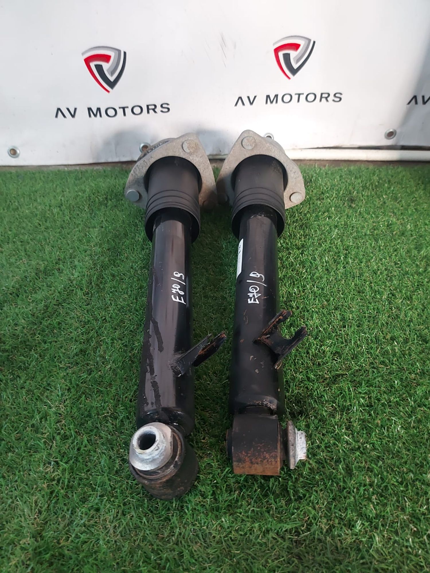 https://ycs.partsauto.market/partsauto-images/thmbs/userImages/82798d1dea2c19ada63d093c70529e74/part/02412b67-a4d1-47cd-bf45-b6cc0f24c797_1726479679677.jpg