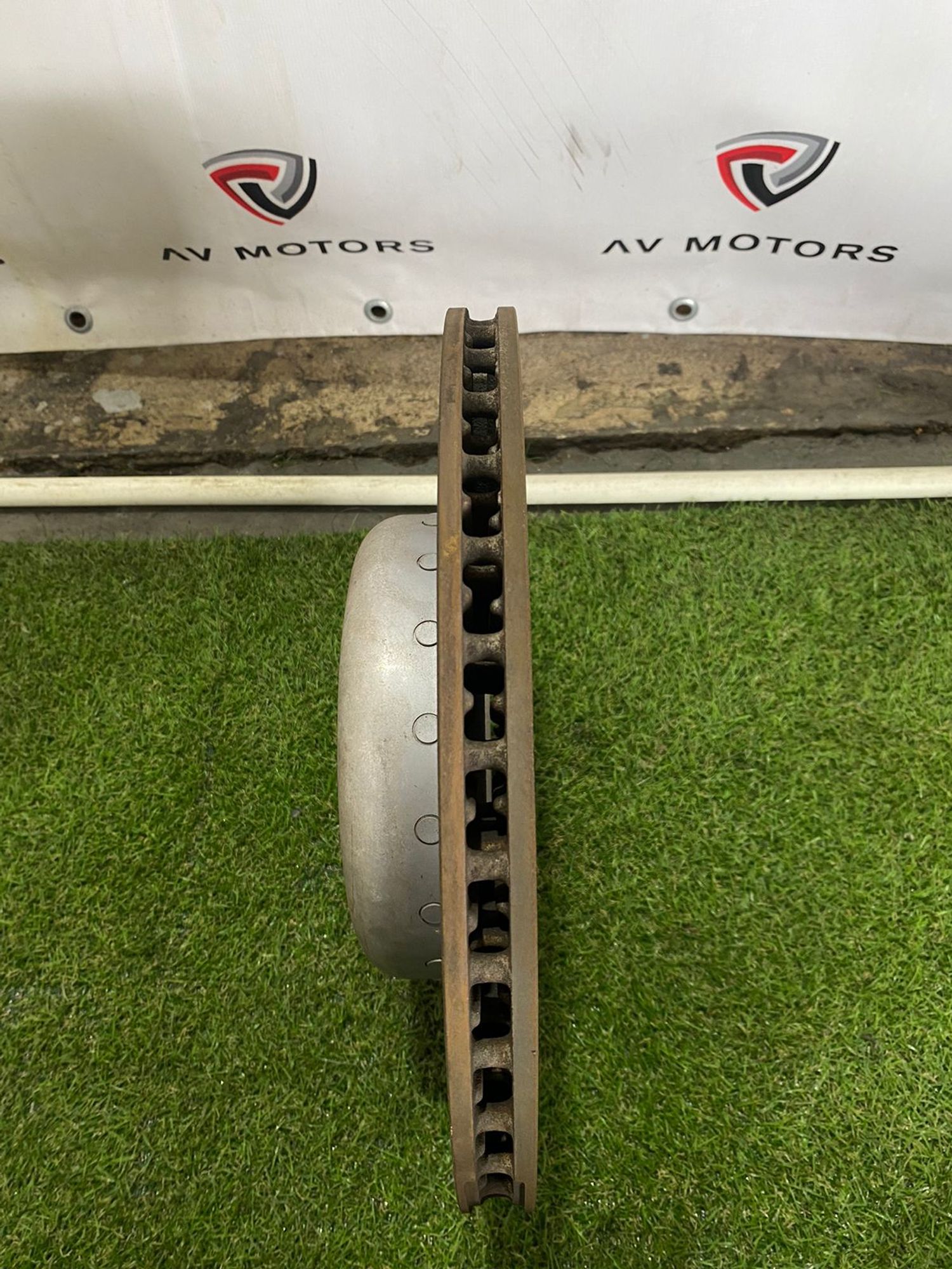 https://ycs.partsauto.market/partsauto-images/thmbs/userImages/82798d1dea2c19ada63d093c70529e74/part/04675dc5-1103-435b-8cb8-5cee177367c9_1739190378863.jpg