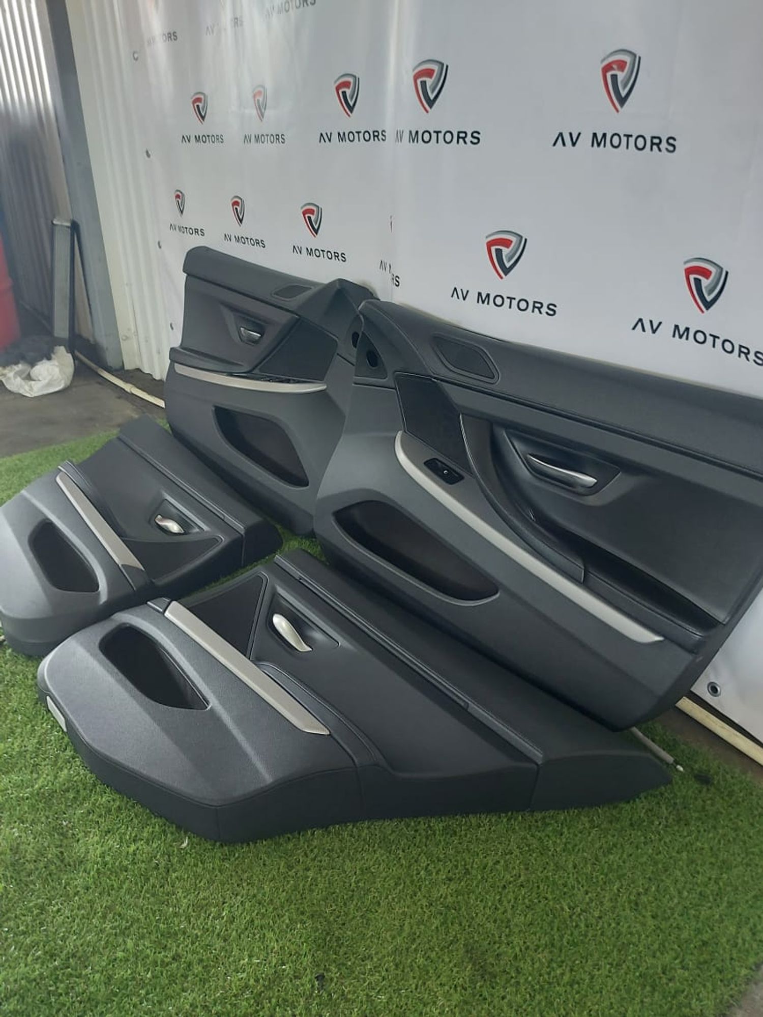 https://ycs.partsauto.market/partsauto-images/thmbs/userImages/82798d1dea2c19ada63d093c70529e74/part/05d6b41e-924e-4e1a-964c-c14b5326aaed_1724688270618.jpg