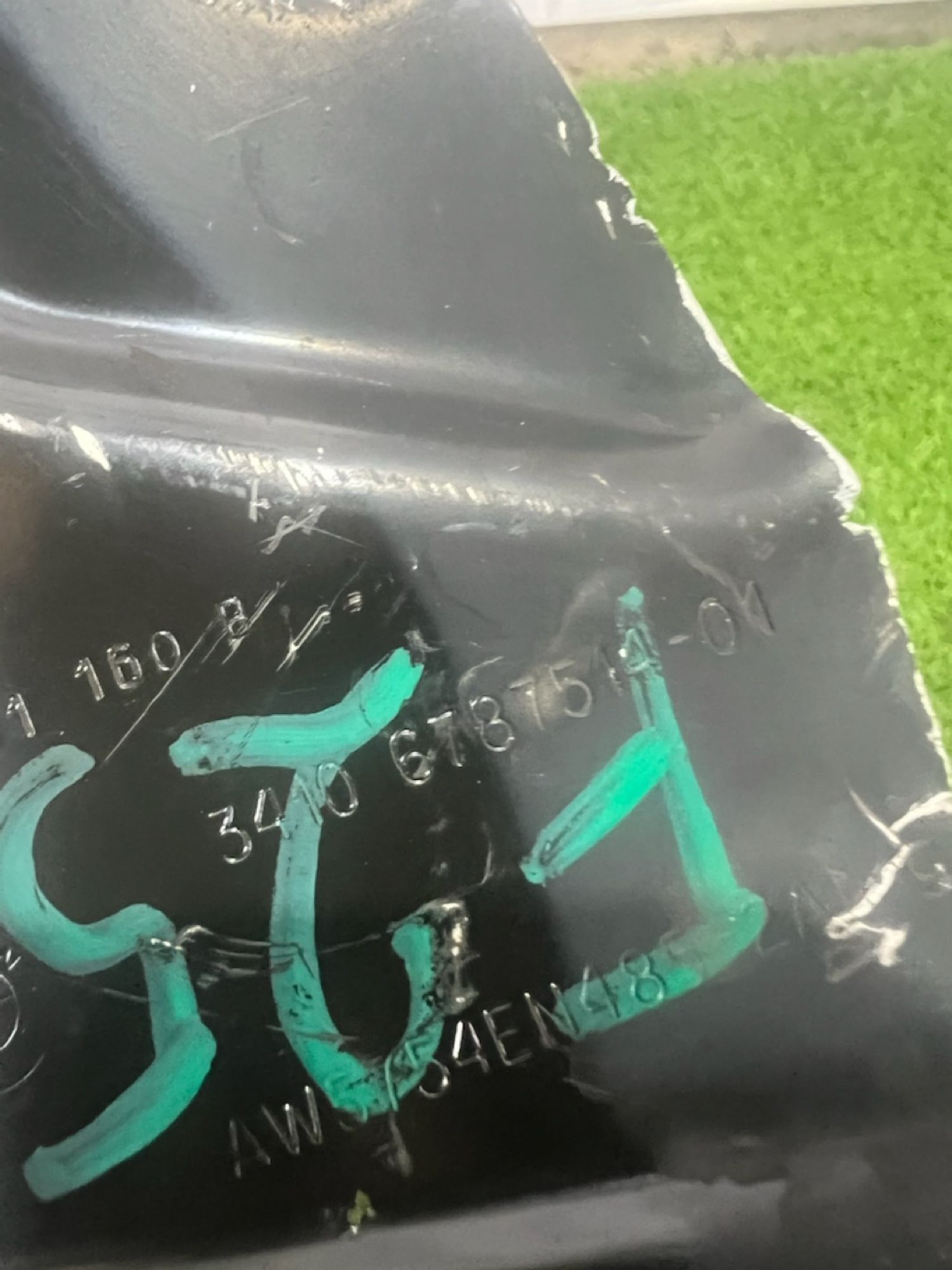 https://ycs.partsauto.market/partsauto-images/thmbs/userImages/82798d1dea2c19ada63d093c70529e74/part/08305924-f291-44bf-a63e-8ac226a4ae00_1732191829463.jpg