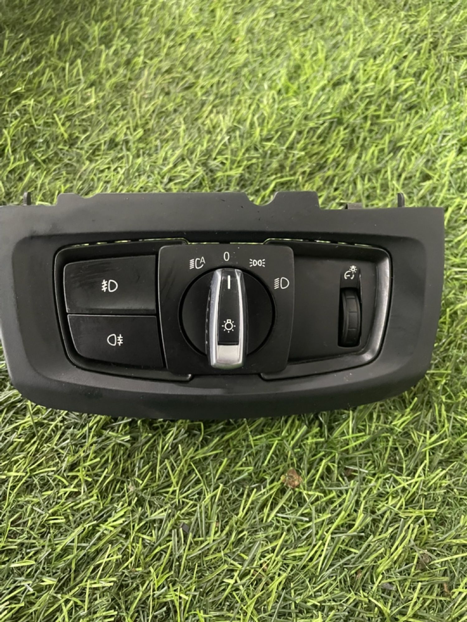 https://ycs.partsauto.market/partsauto-images/thmbs/userImages/82798d1dea2c19ada63d093c70529e74/part/0e93ee51-ccf9-4803-bc2f-440ee655f774_1781609527868.jpg