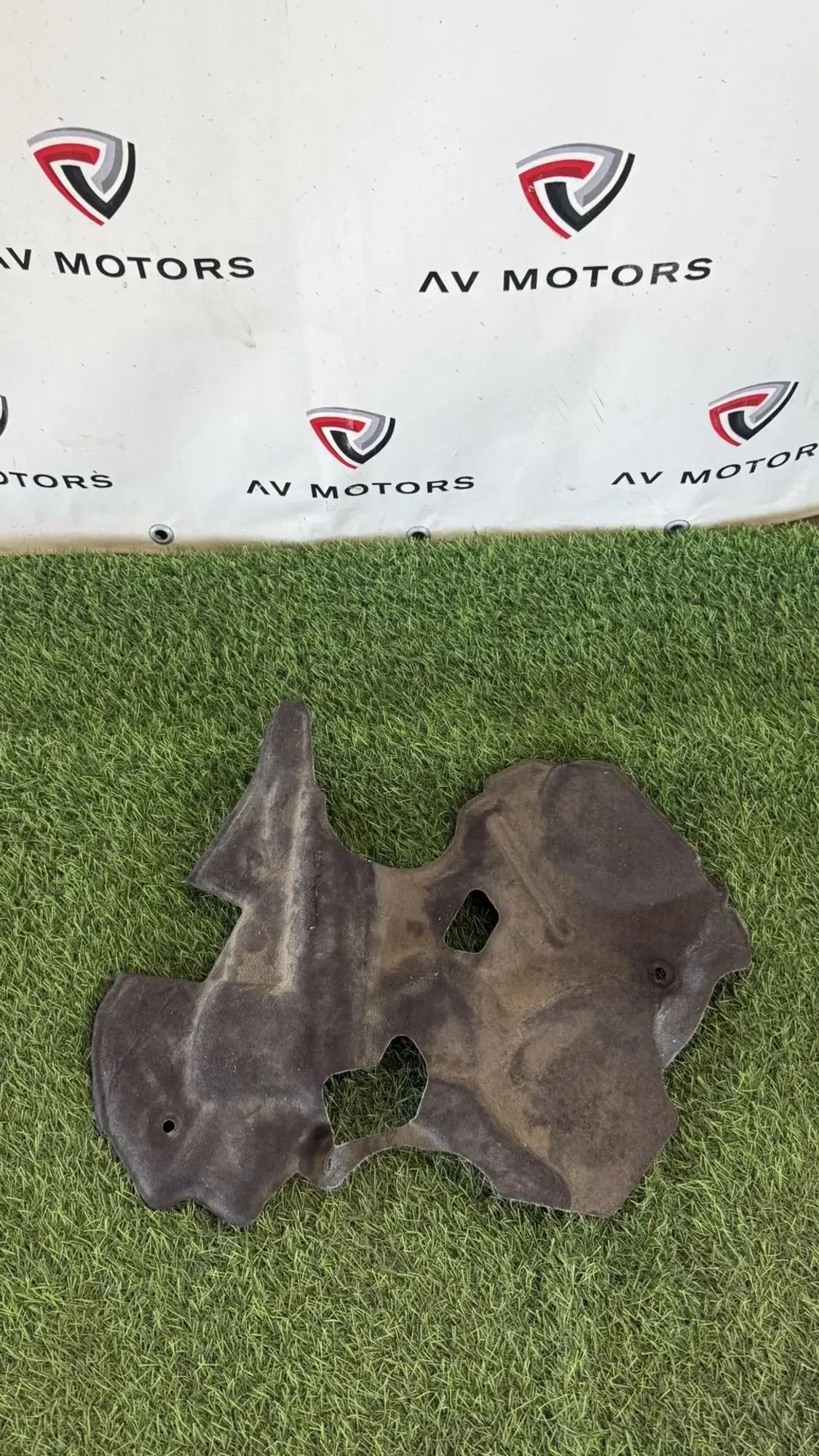 https://ycs.partsauto.market/partsauto-images/thmbs/userImages/82798d1dea2c19ada63d093c70529e74/part/0ea25eed-6ce0-4621-bec5-12f7db81a370_1787302738270.jpg