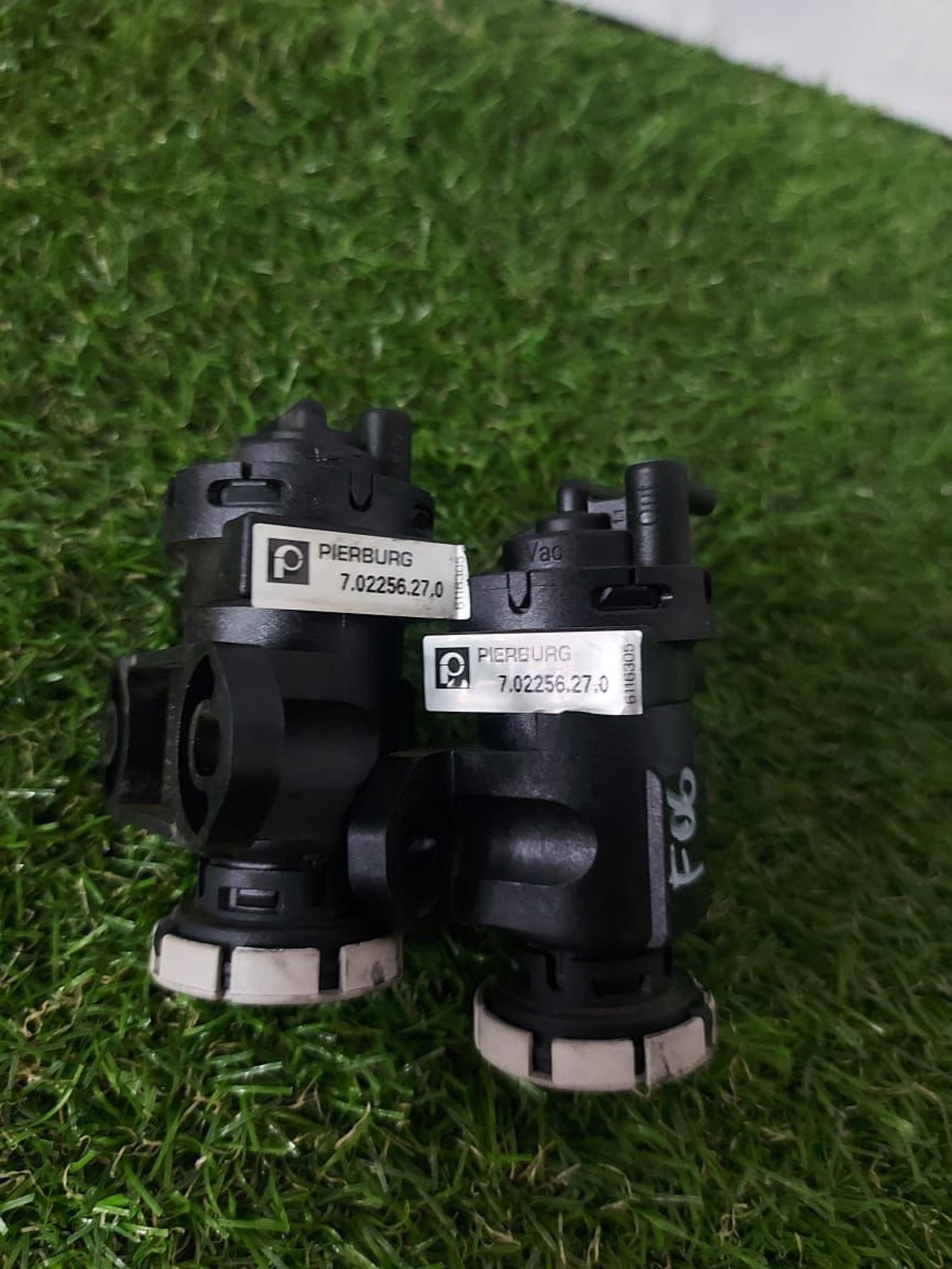 https://ycs.partsauto.market/partsauto-images/thmbs/userImages/82798d1dea2c19ada63d093c70529e74/part/0f611915-0626-4aa1-acb0-6a161946d53f_1731060264594.jpg