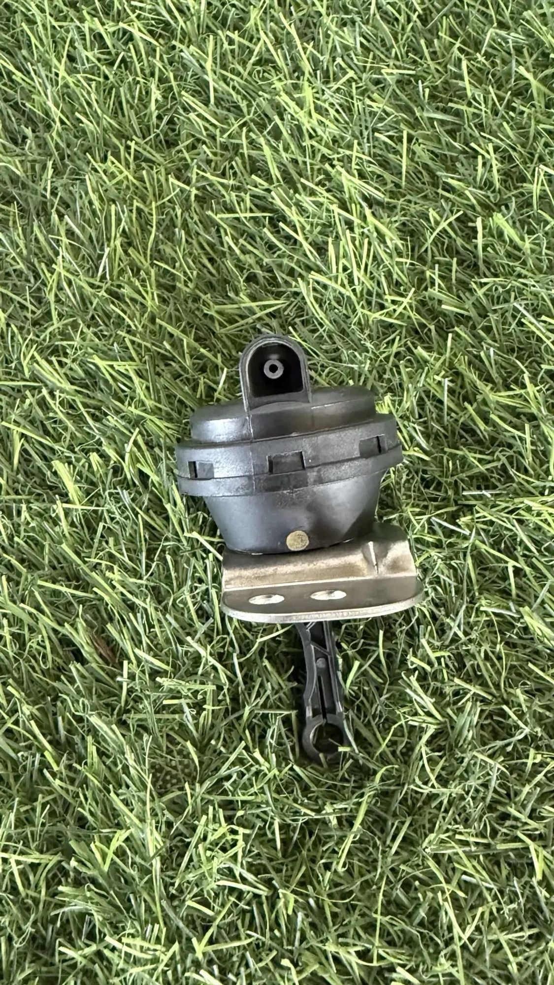 https://ycs.partsauto.market/partsauto-images/thmbs/userImages/82798d1dea2c19ada63d093c70529e74/part/105f8cf3-fc4c-45a2-a831-772d2db18368_1787315568790.jpg
