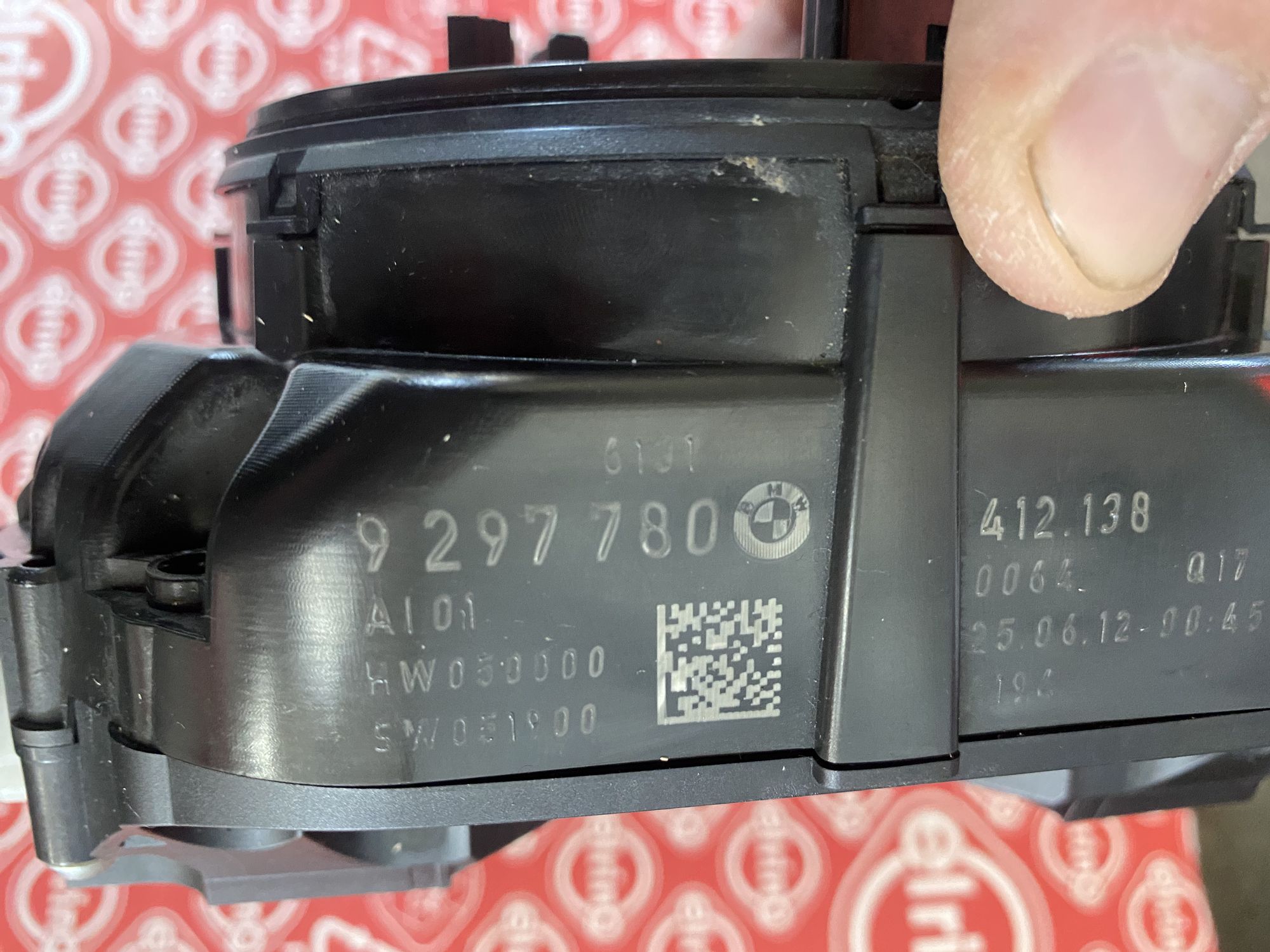 https://ycs.partsauto.market/partsauto-images/thmbs/userImages/82798d1dea2c19ada63d093c70529e74/part/113ef301-5f64-4118-bd48-d097da051a6a_1718971351594.jpg