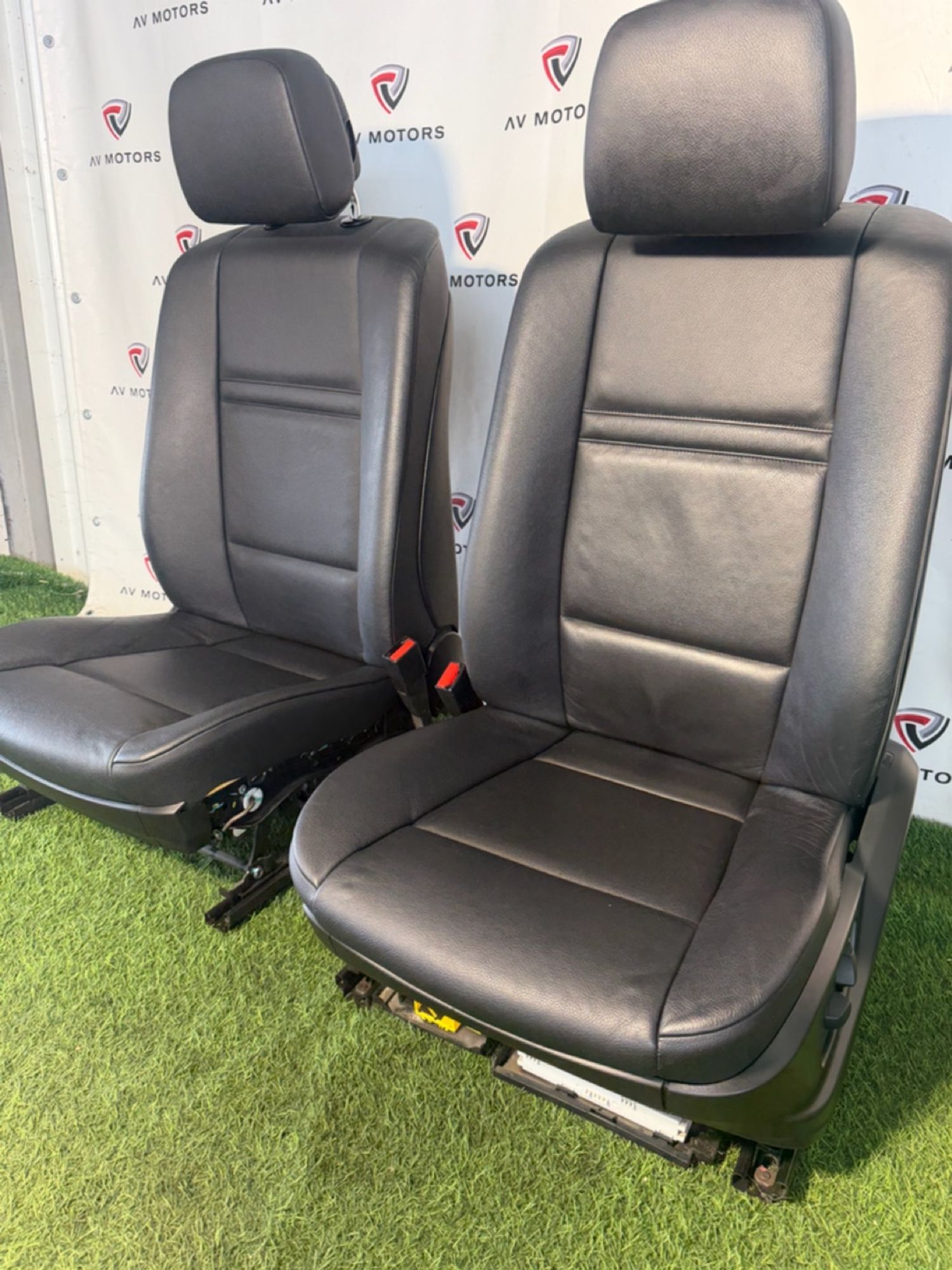 https://ycs.partsauto.market/partsauto-images/thmbs/userImages/82798d1dea2c19ada63d093c70529e74/part/12592ecd-15d0-4e60-965a-d7f84797cc8a_1787226734355.jpg