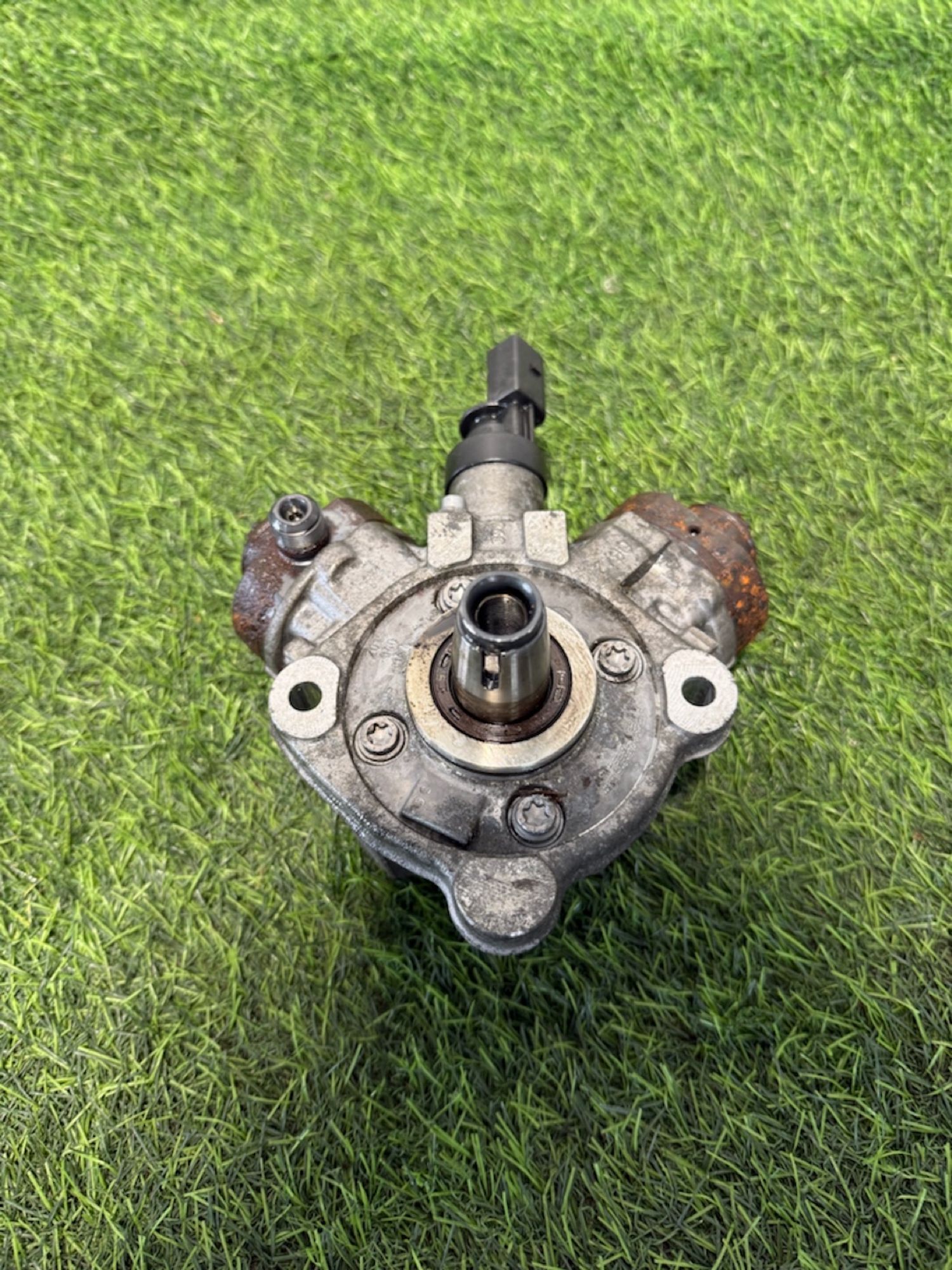 https://ycs.partsauto.market/partsauto-images/thmbs/userImages/82798d1dea2c19ada63d093c70529e74/part/1413bdbd-ee65-4307-ae8c-303b9319fe0a_1776931783859.jpg