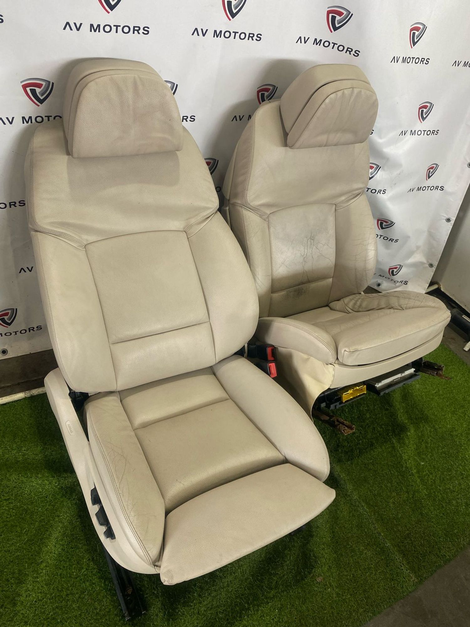 https://ycs.partsauto.market/partsauto-images/thmbs/userImages/82798d1dea2c19ada63d093c70529e74/part/1af55d95-0796-44d2-a6fc-9629374c4ba7_1746014708260.jpg