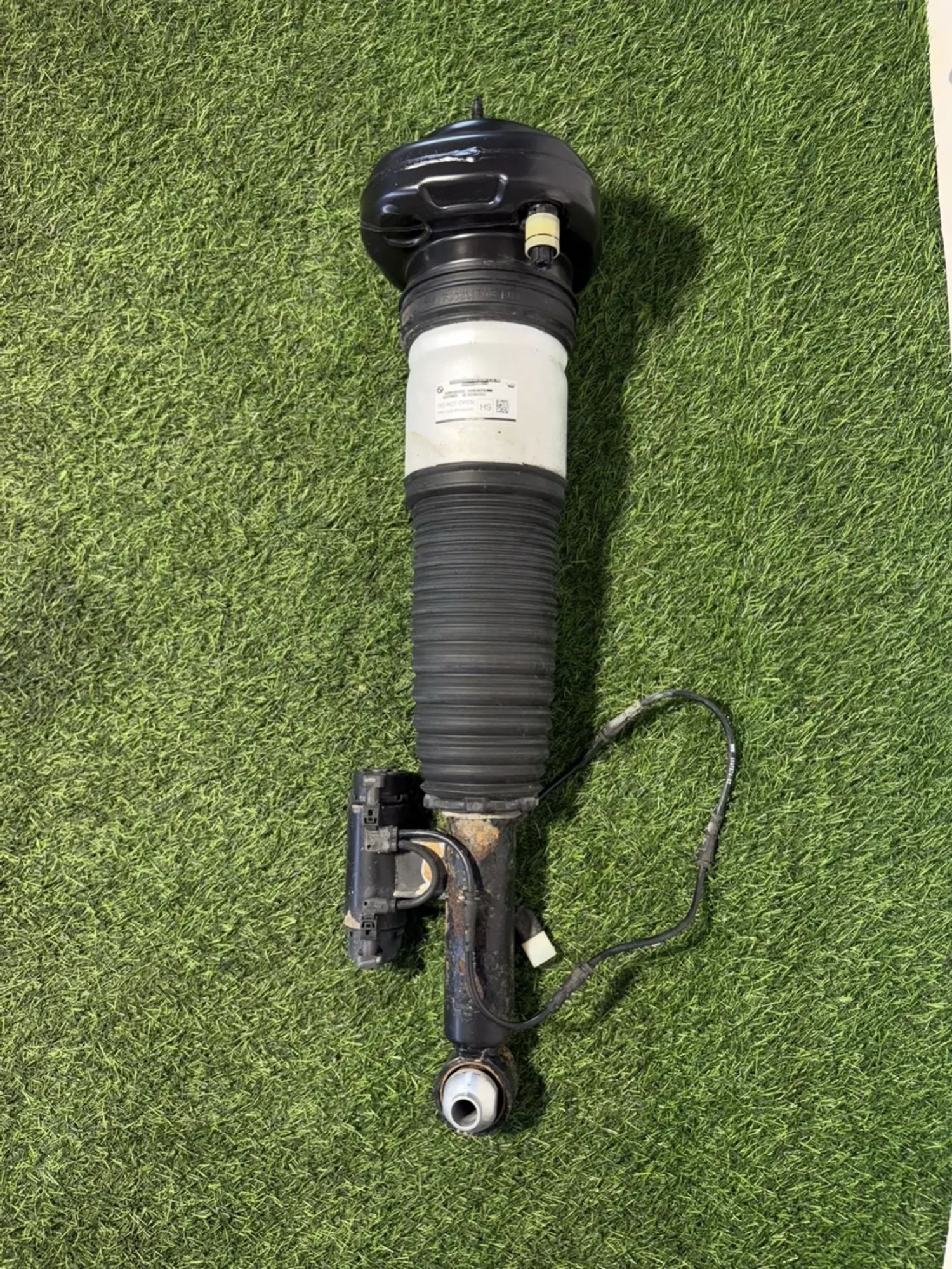 https://ycs.partsauto.market/partsauto-images/thmbs/userImages/82798d1dea2c19ada63d093c70529e74/part/1ededb15-6f54-48bb-aeb5-9c98c3442c76_1781701839633.jpg