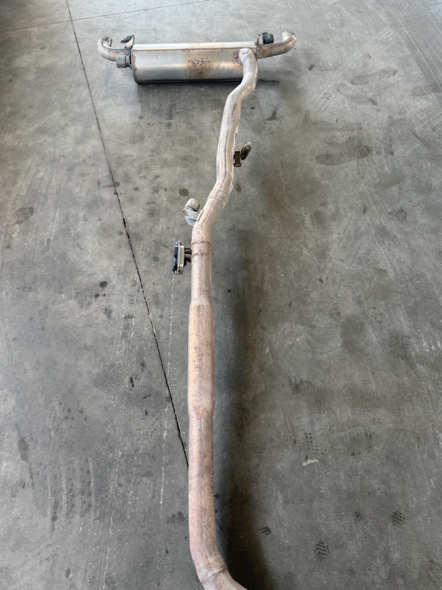 https://ycs.partsauto.market/partsauto-images/thmbs/userImages/82798d1dea2c19ada63d093c70529e74/part/225f30ef-e892-4e03-903a-dab344dac28d_1781003309274.jpg