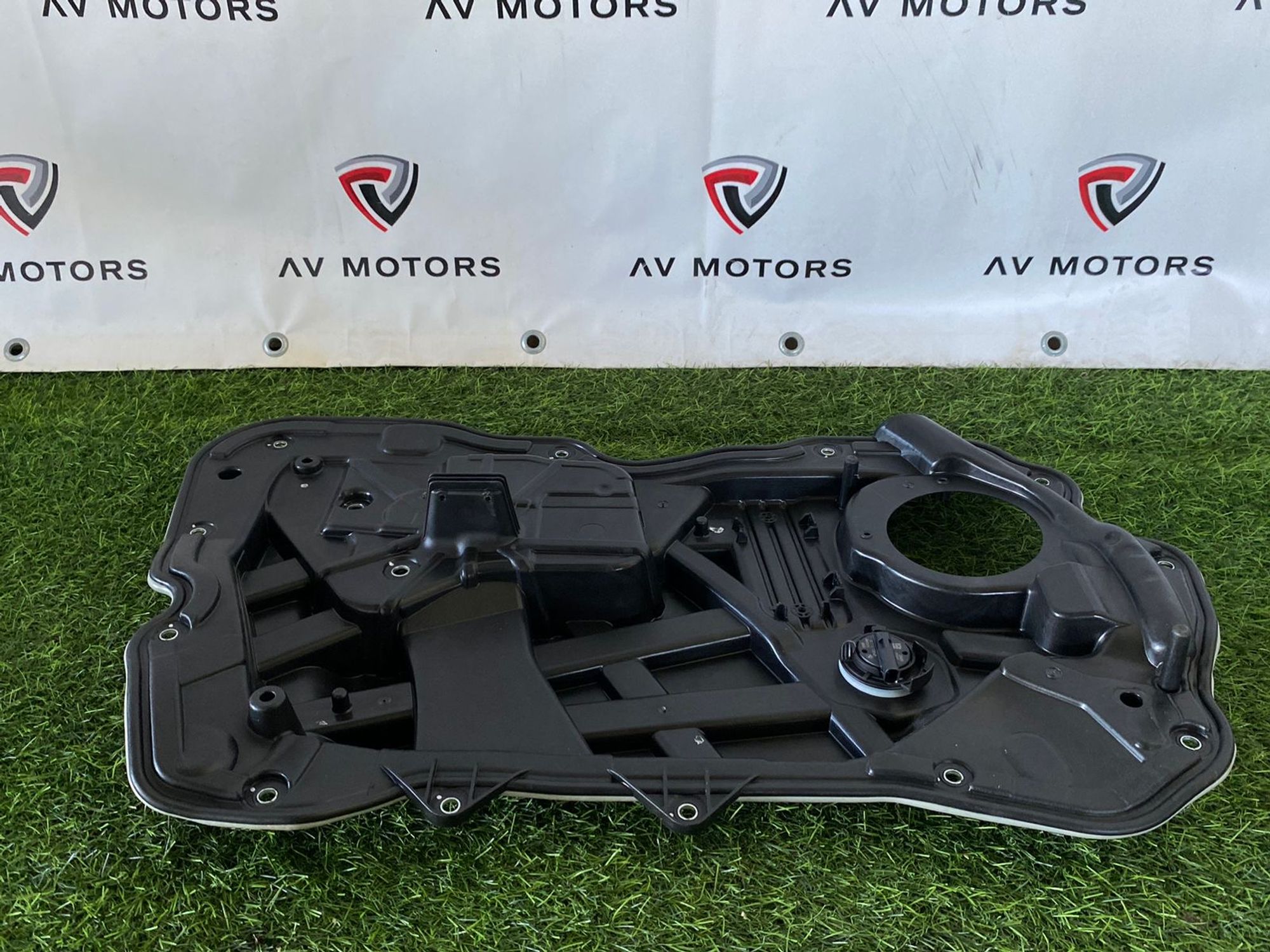 https://ycs.partsauto.market/partsauto-images/thmbs/userImages/82798d1dea2c19ada63d093c70529e74/part/2313f335-6bda-4eac-ae86-91fd8b894aee_1777456757218.jpg